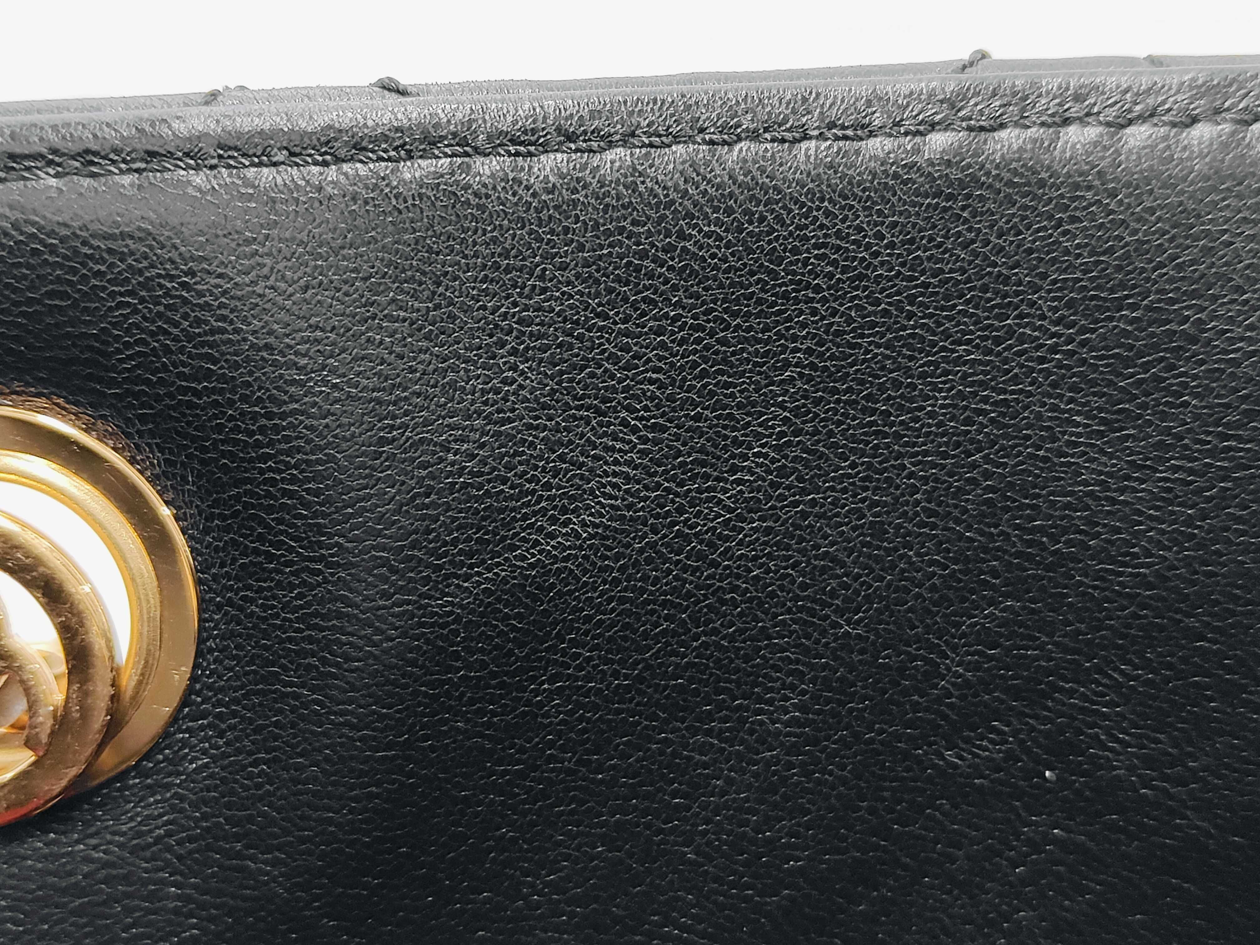 Matelassé CC Logo Chain Shopping Bag Tote Bag — view 12