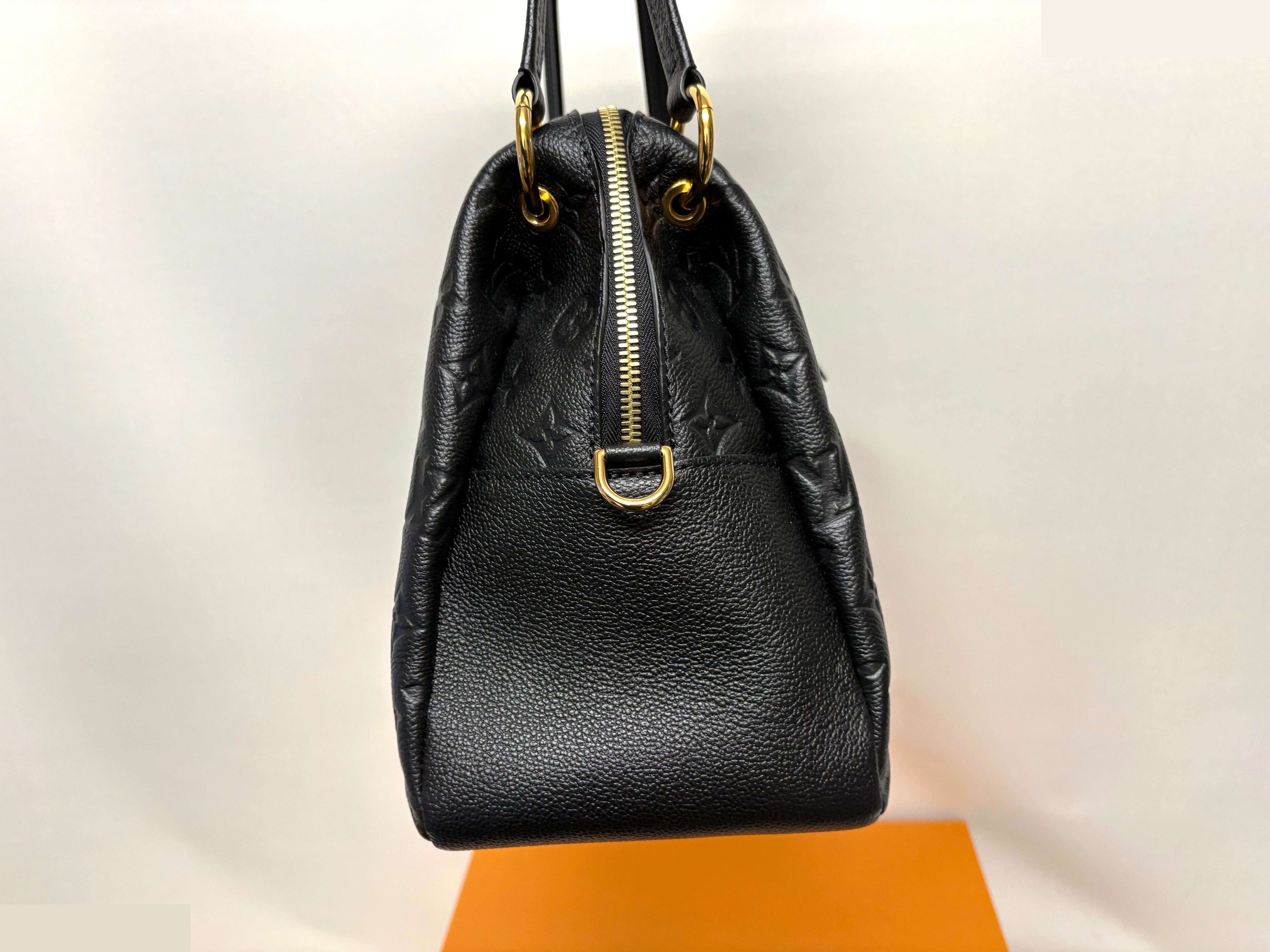 Exhibited item: Pontu PM — view 4