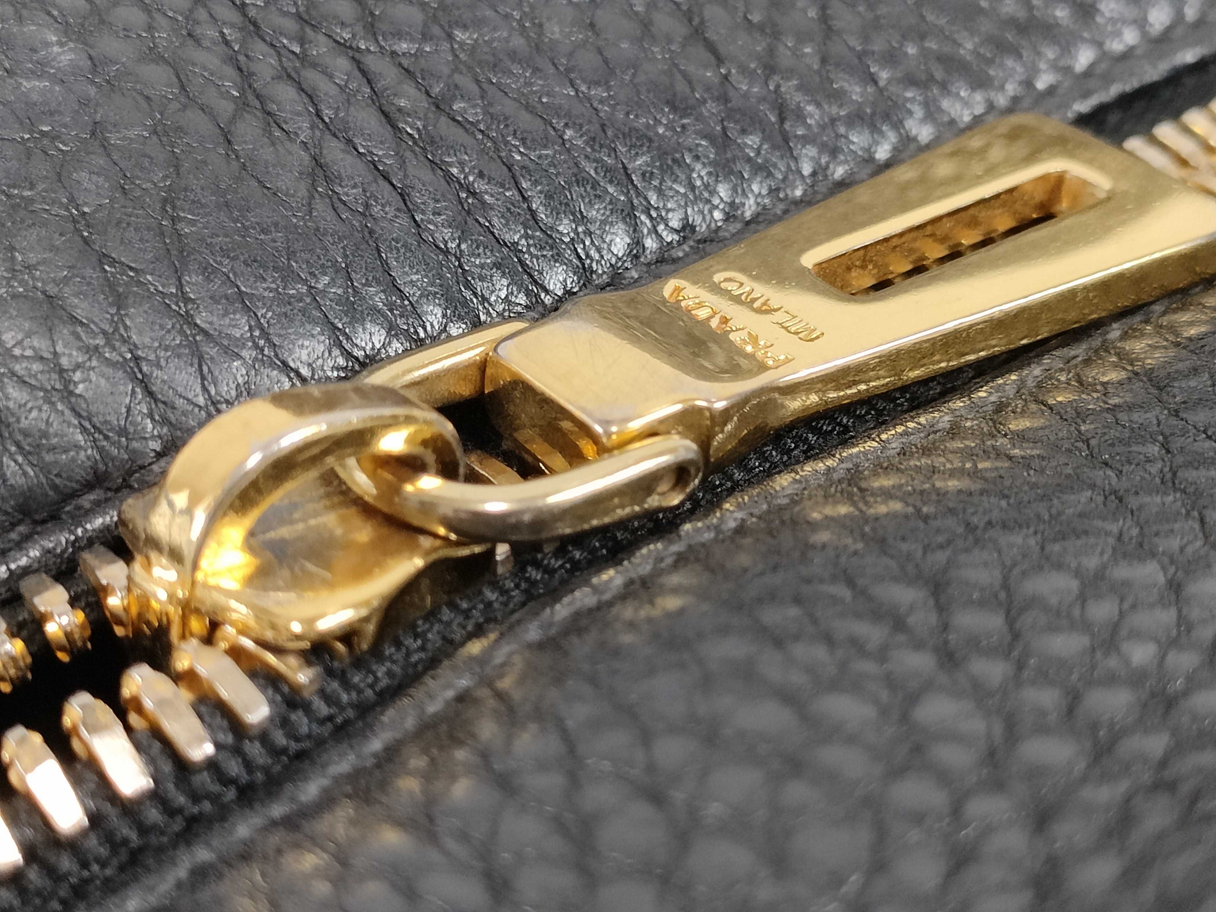 Vitello Daino/Black/B3091M Handbag — view 15