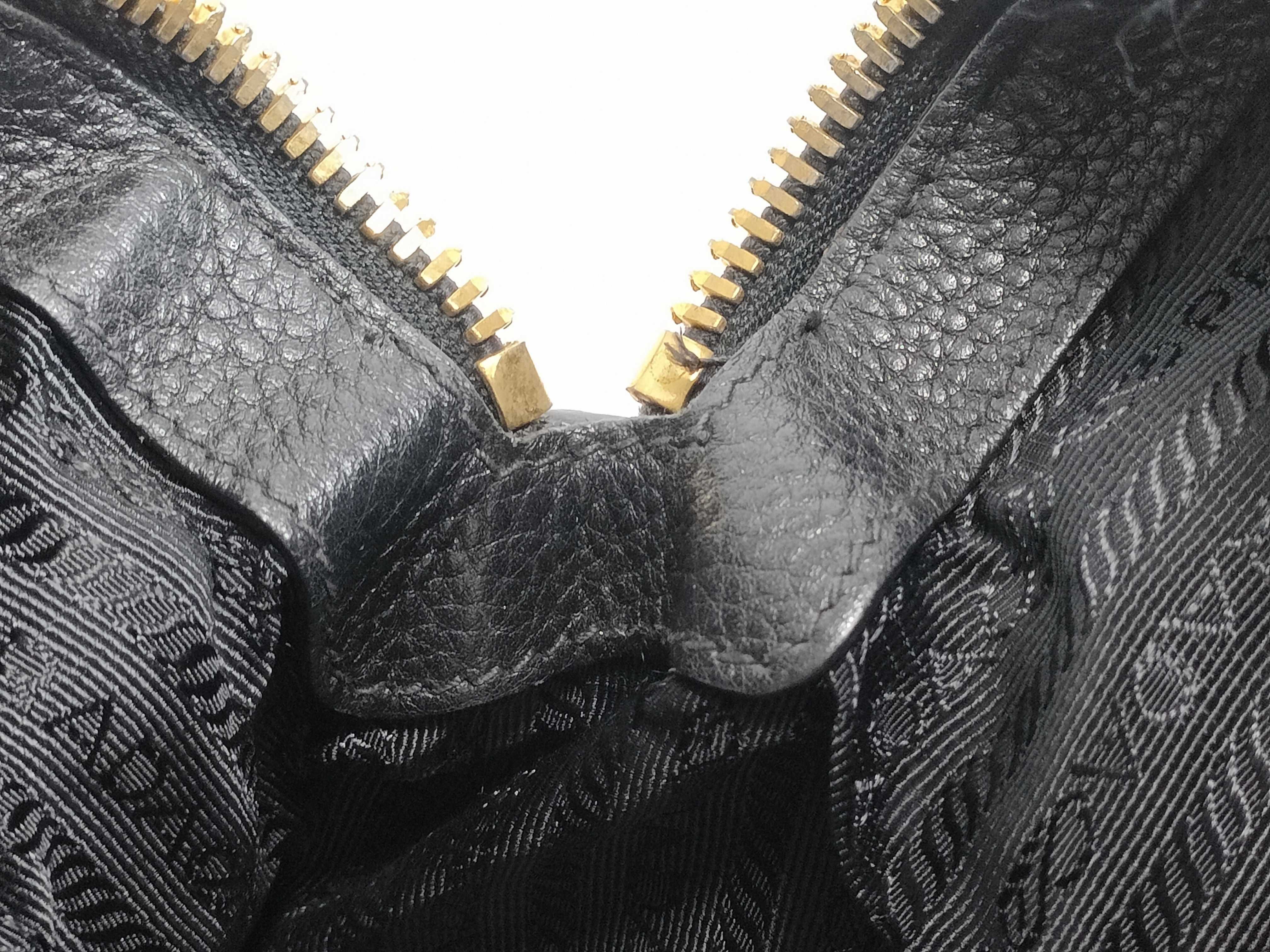 Vitello Daino/Black/B3091M Handbag — view 9