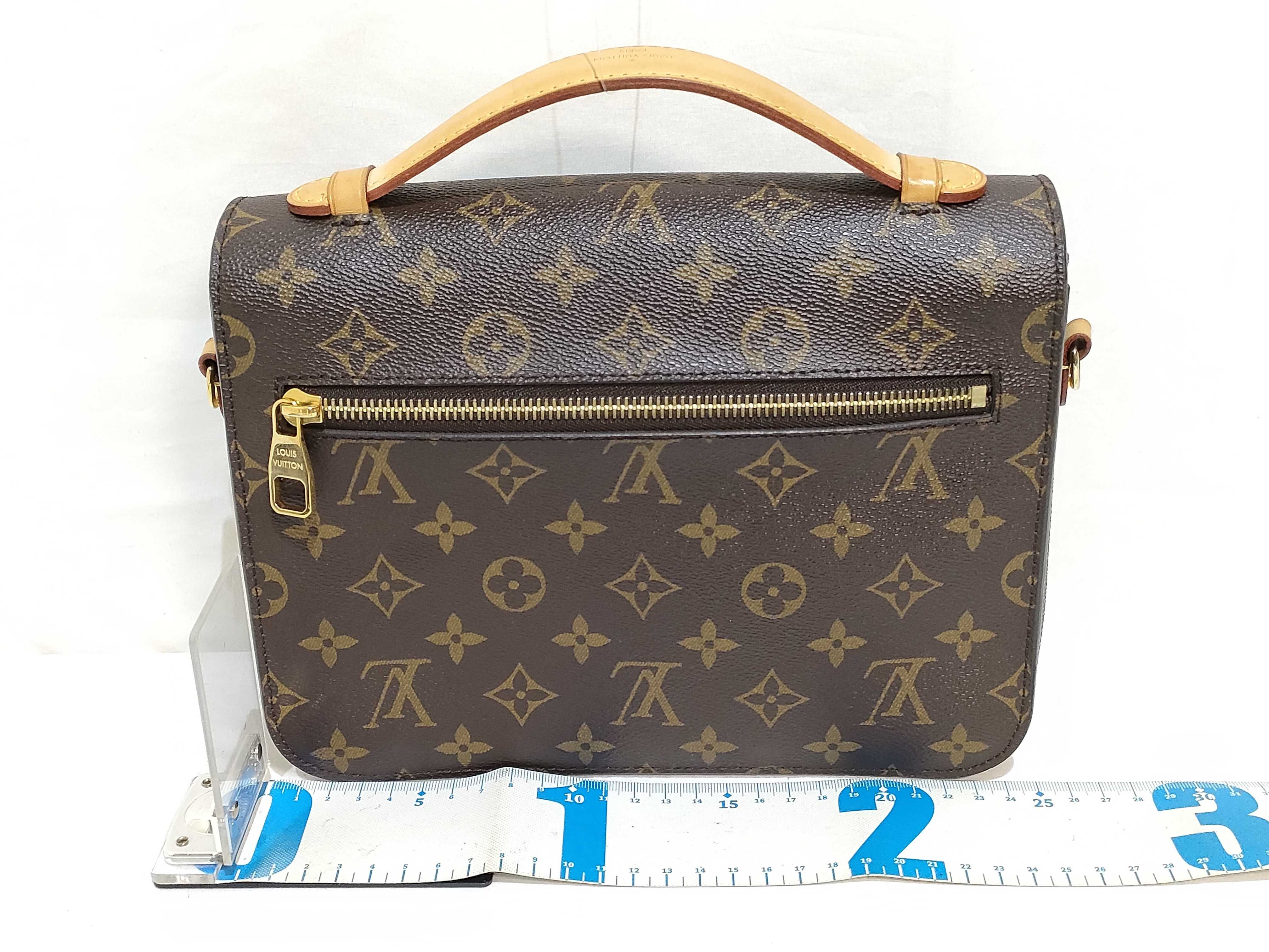Monogram Louis Vuitton Pochette Métis Shoulder Bag Handbag — view 2