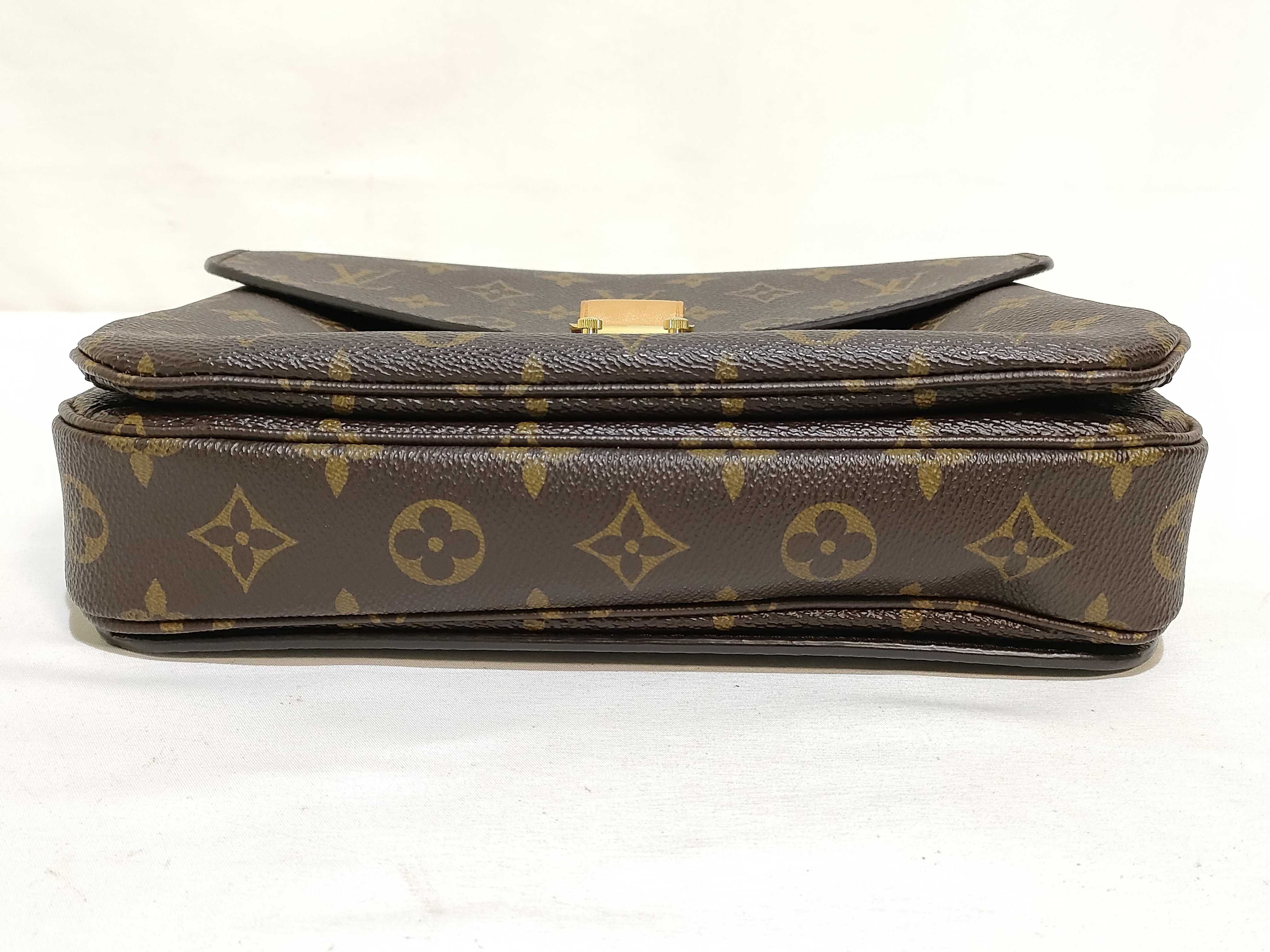 Monogram Louis Vuitton Pochette Métis Shoulder Bag Handbag — view 6