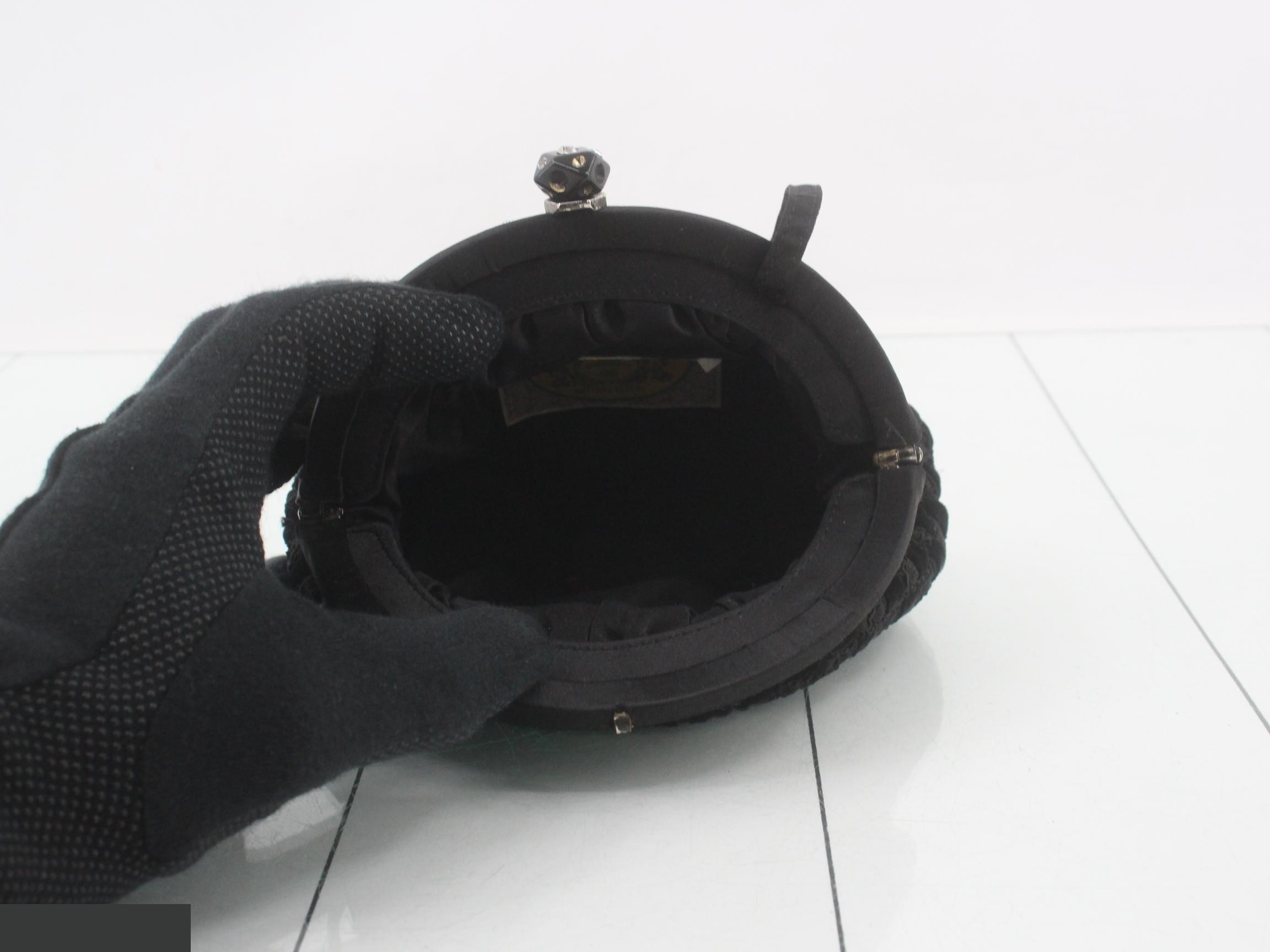Clasp-closure shoulder bag — view 4