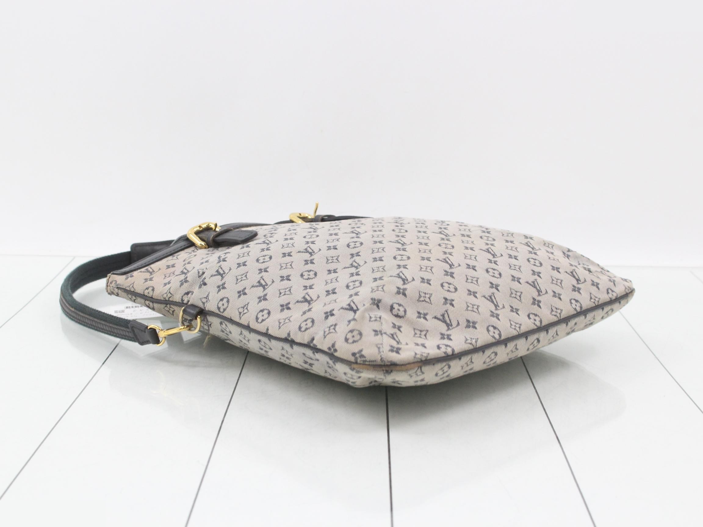 Françoise Blue — view 5