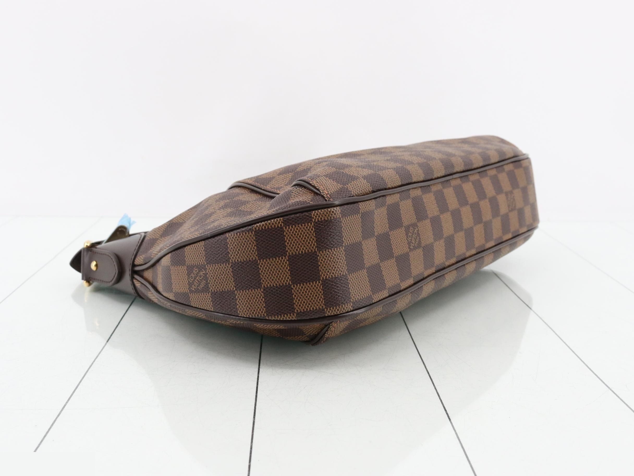 Damier Thames GM Shoulder Bag — view 5