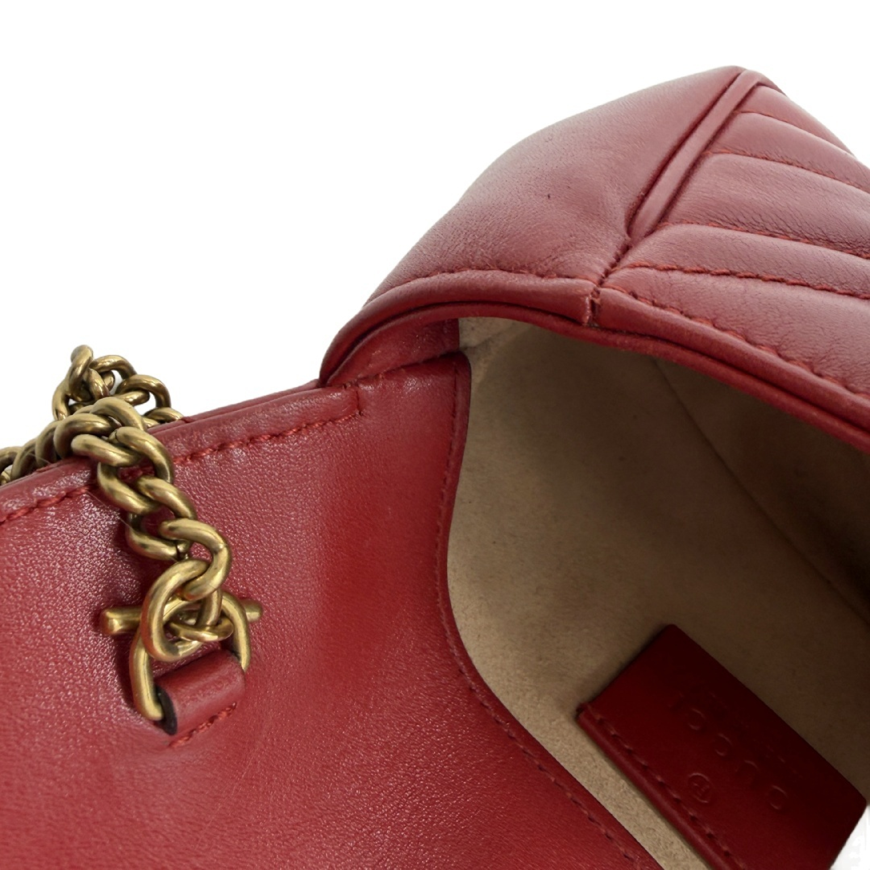 GG Marmont Quilted Small Shoulder Bag — view 10