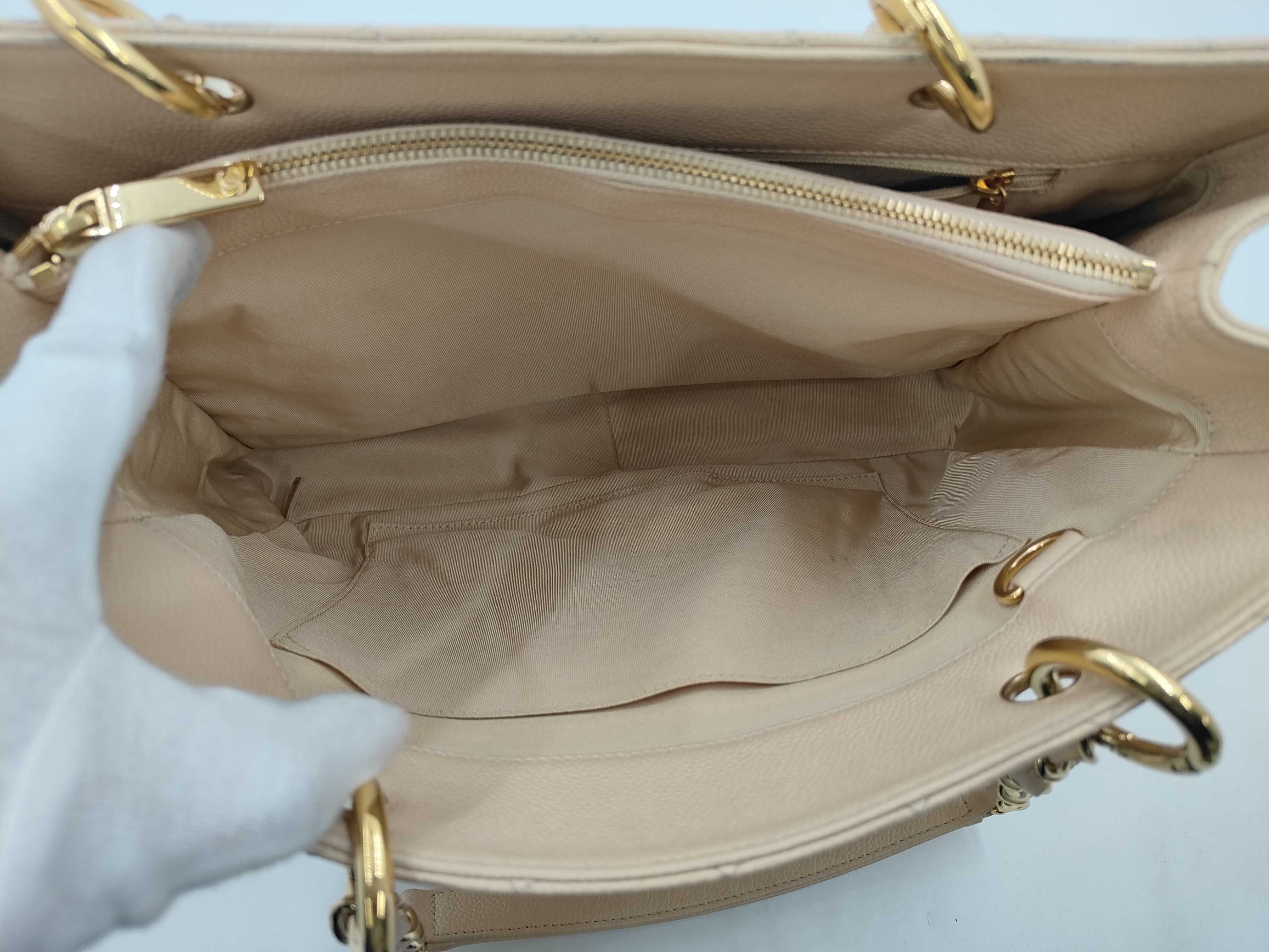 GST Tote Bag, Seal, Series 12, A50995, Caviar Skin, 12914151 Tote Bag — view 13