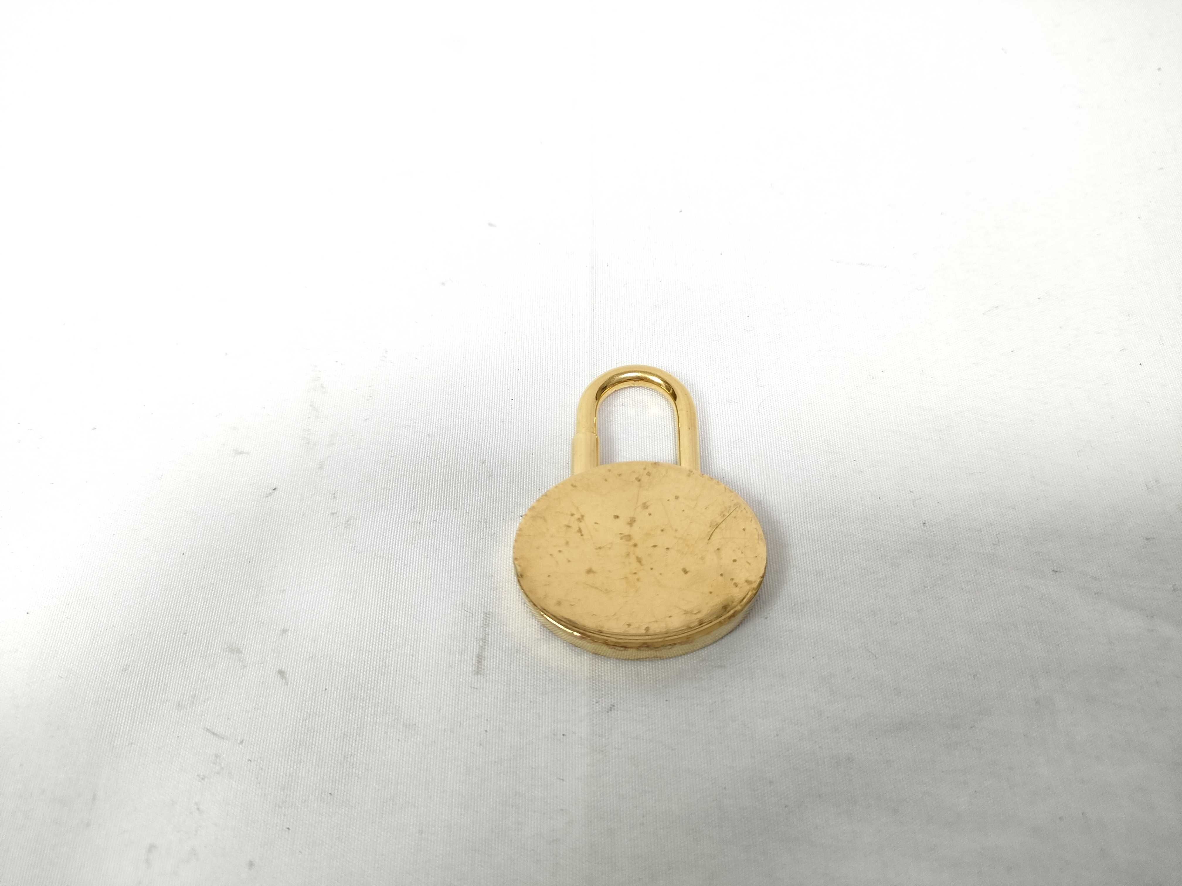 Mediterranean 2003 Gold Plated Padlock Keychain Charm Key Case/Keychain — view 8