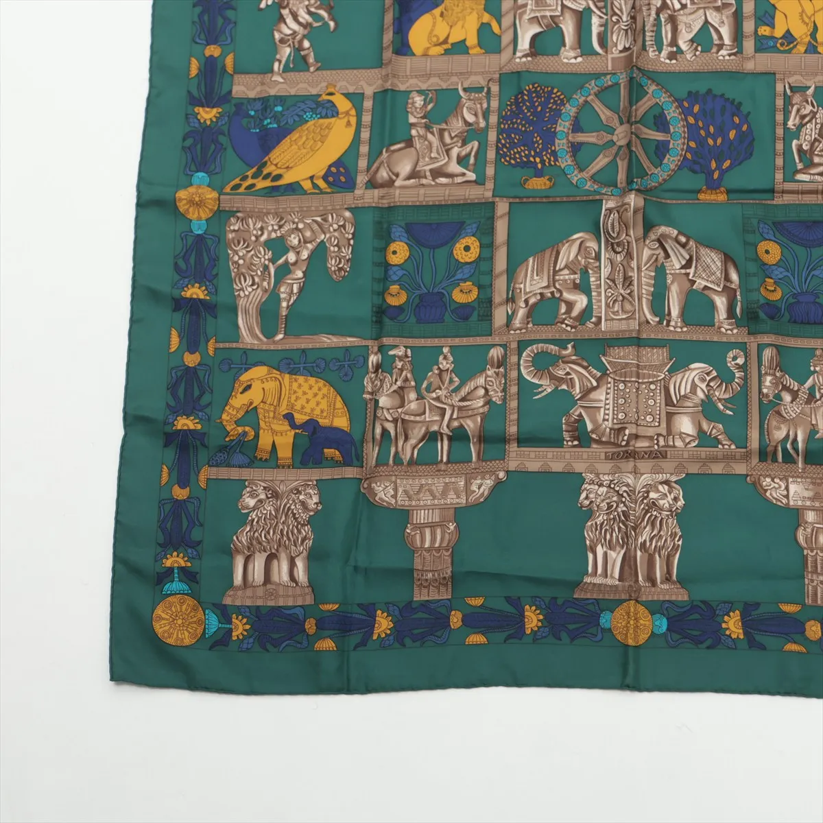 Carre 90 TORANA (Tower Gate) Scarf, Silk, Green. Shows signs of wear, — view 5