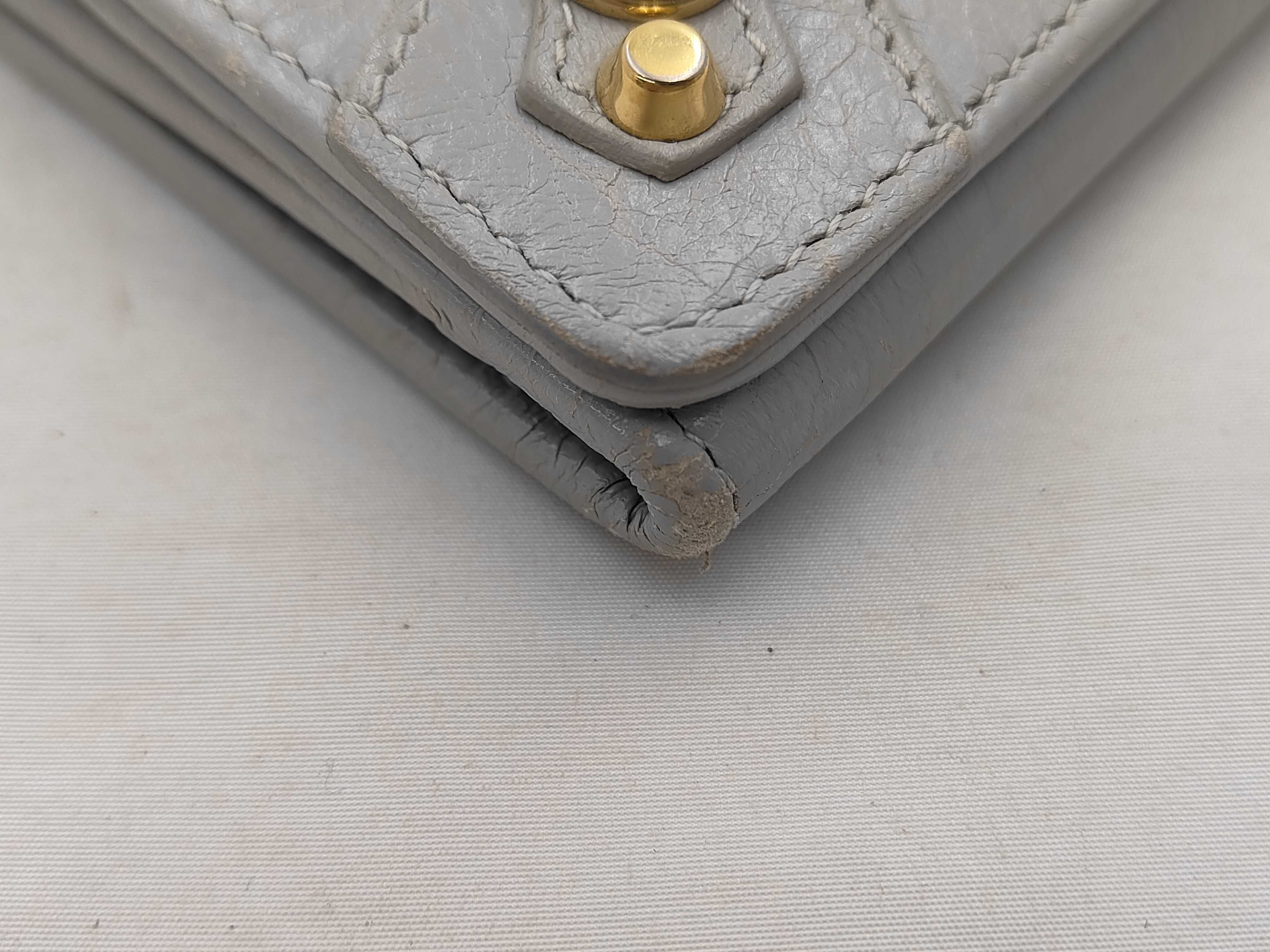 wallet — view 3