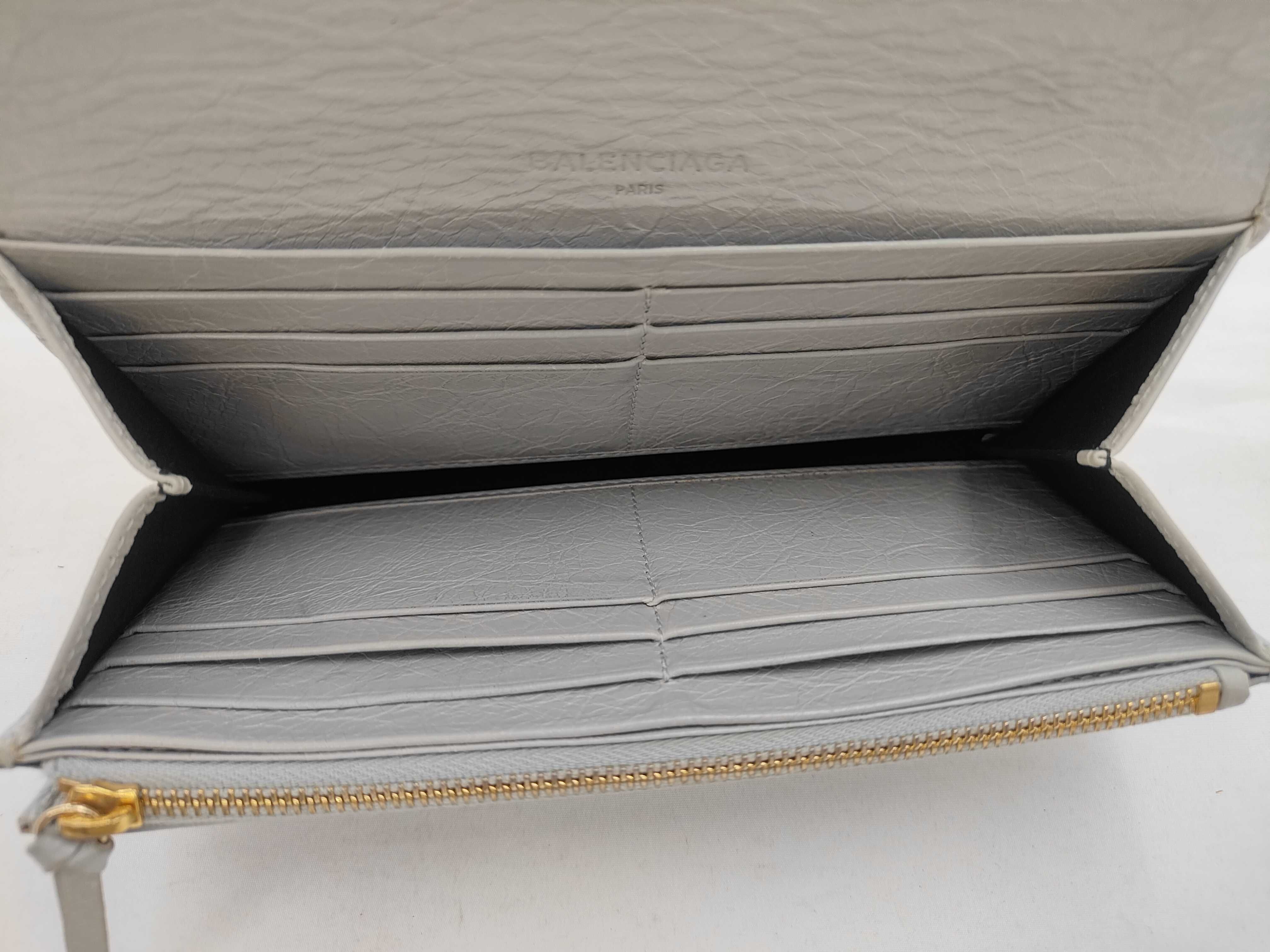 wallet — view 4