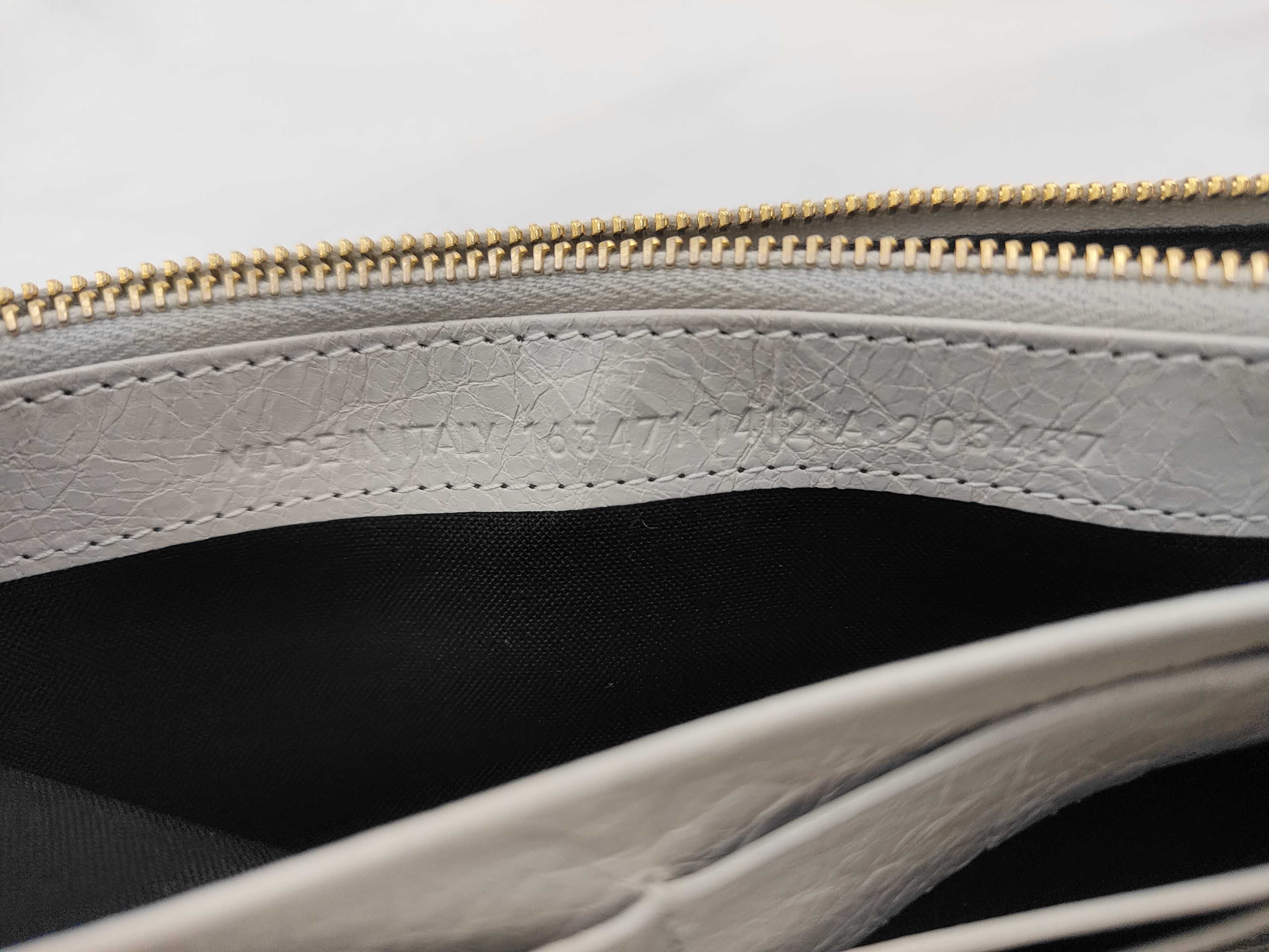 wallet — view 6