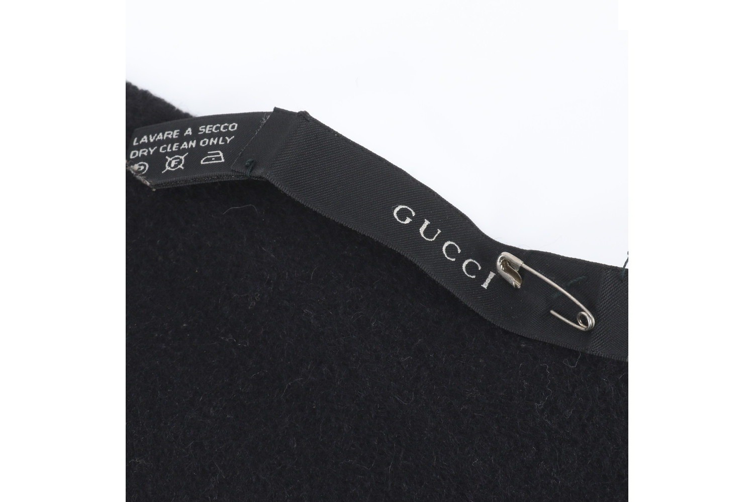 GG logo muffler — view 4