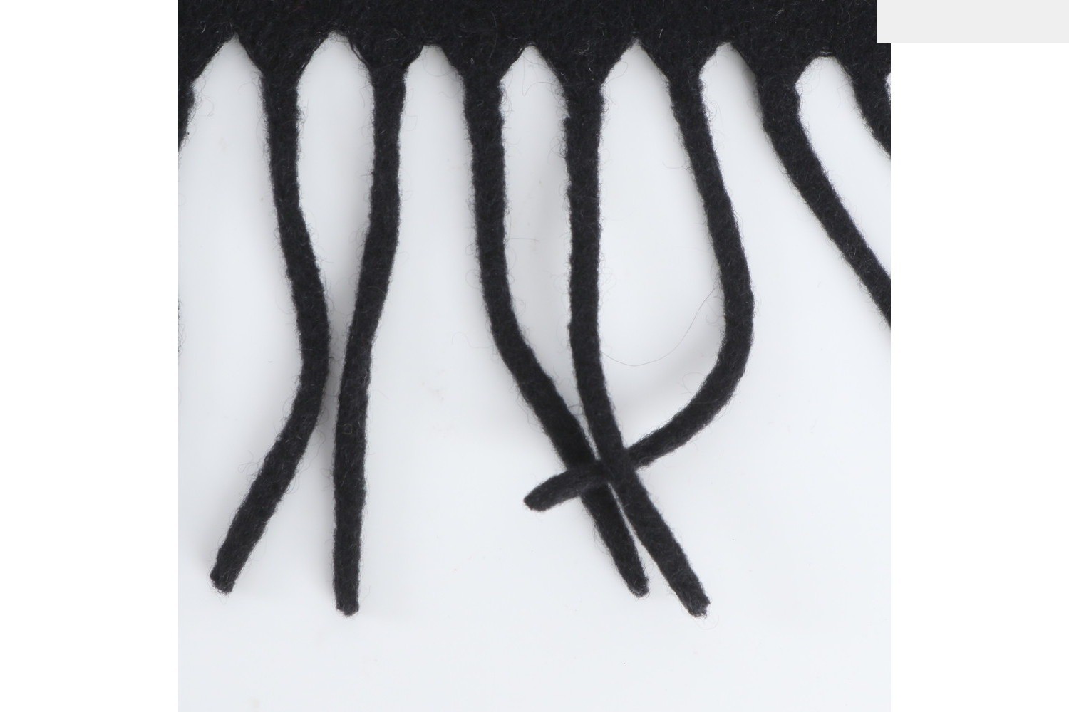 GG logo muffler — view 5