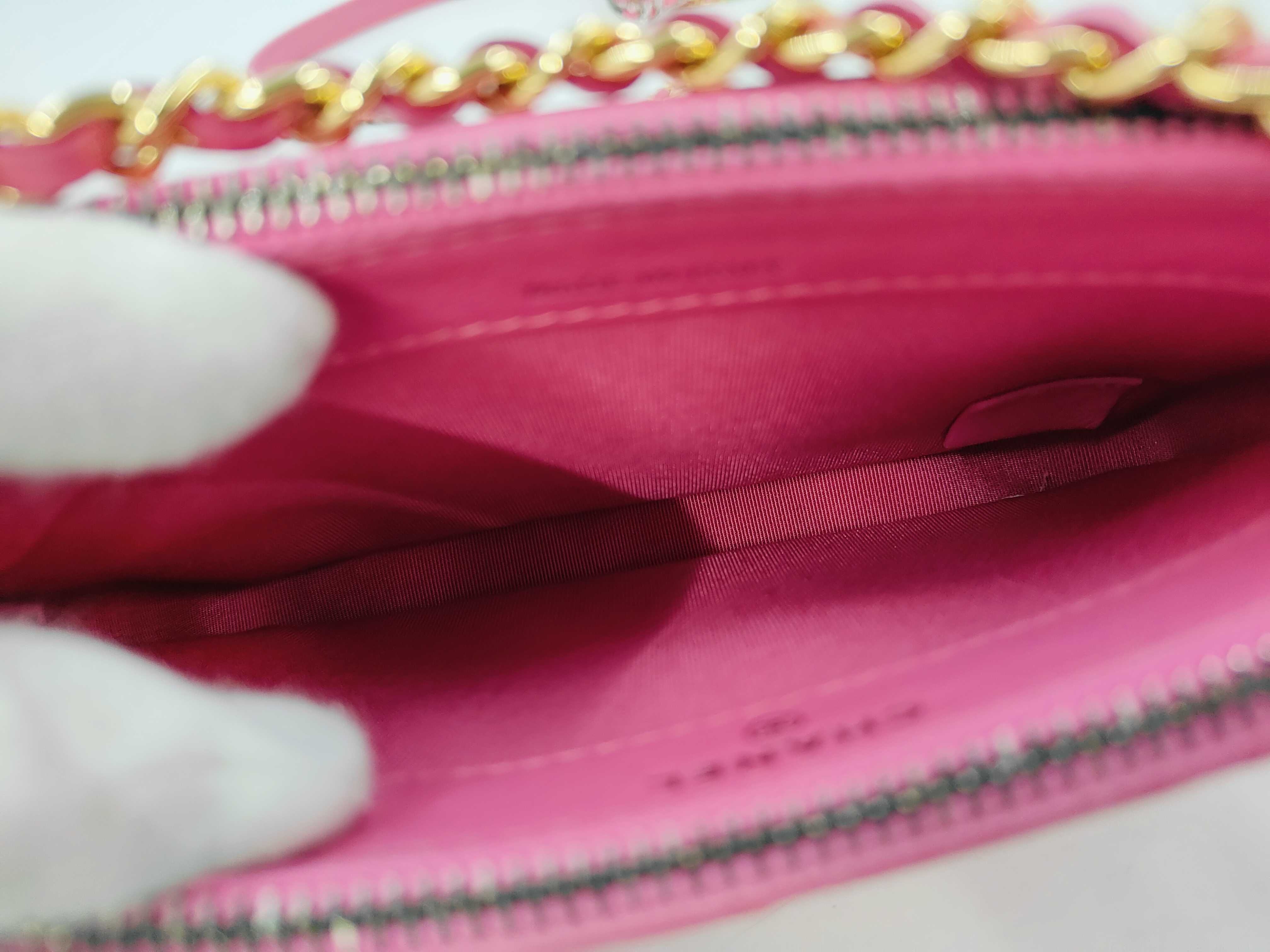 Matelassé Shoulder Bag — view 9