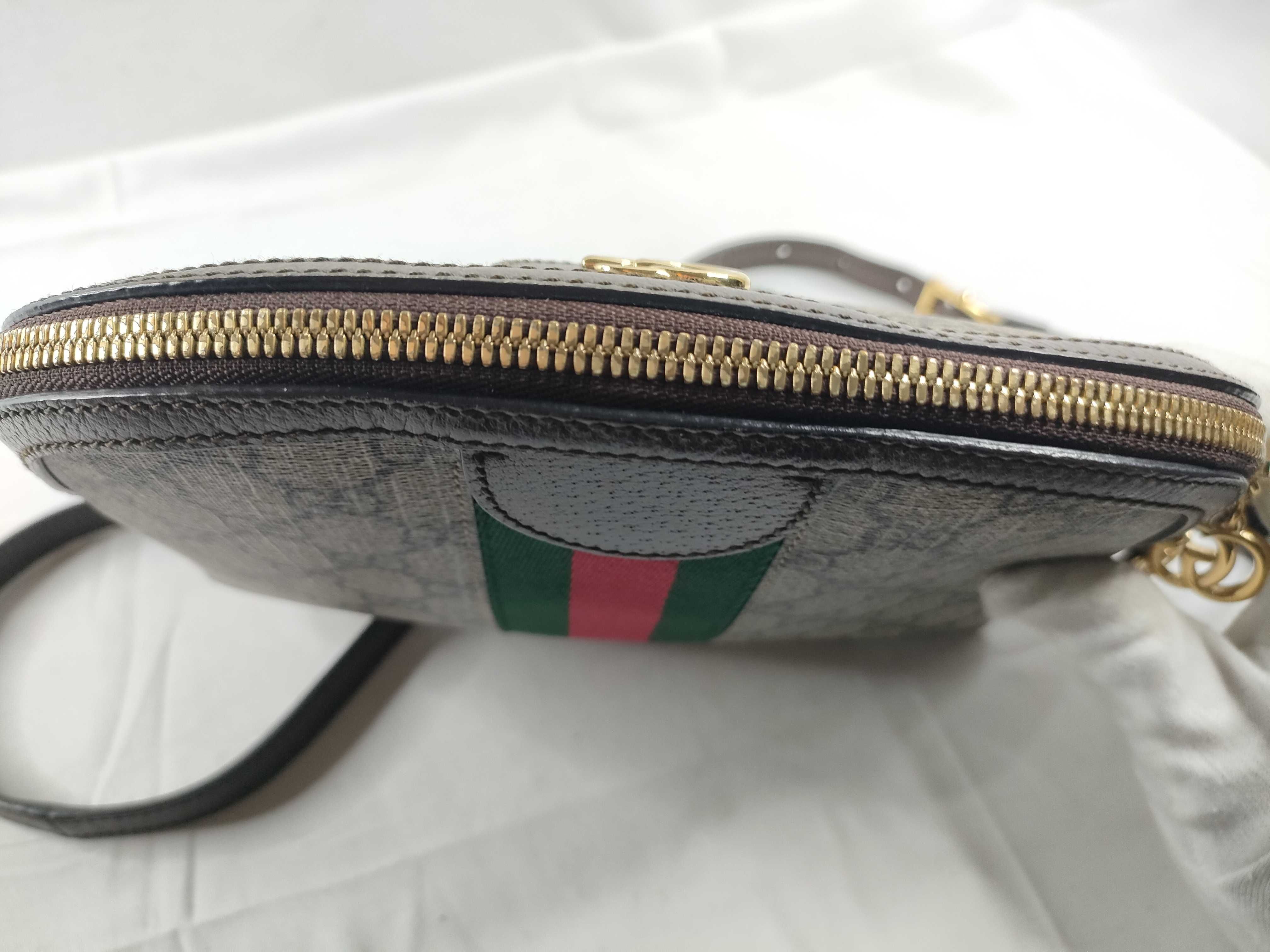GG Supreme Shoulder Bag with Dust Bag — view 9