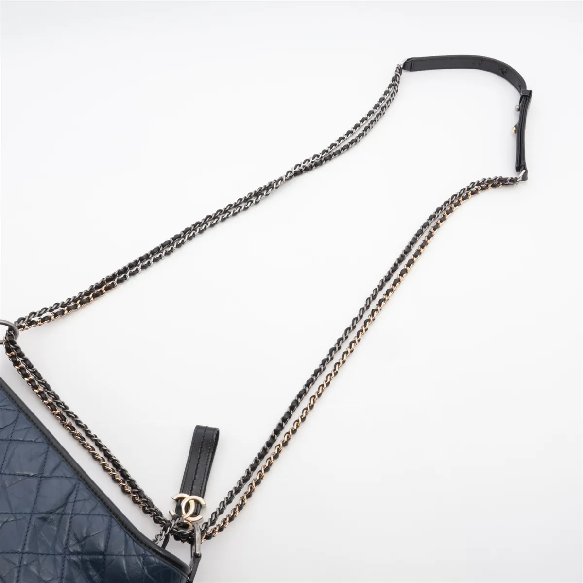 Gabriel de Chanel Vintage Calf Chain Shoulder Bag Blue Gold x Silver Hardware 24152887 24th Series — view 5