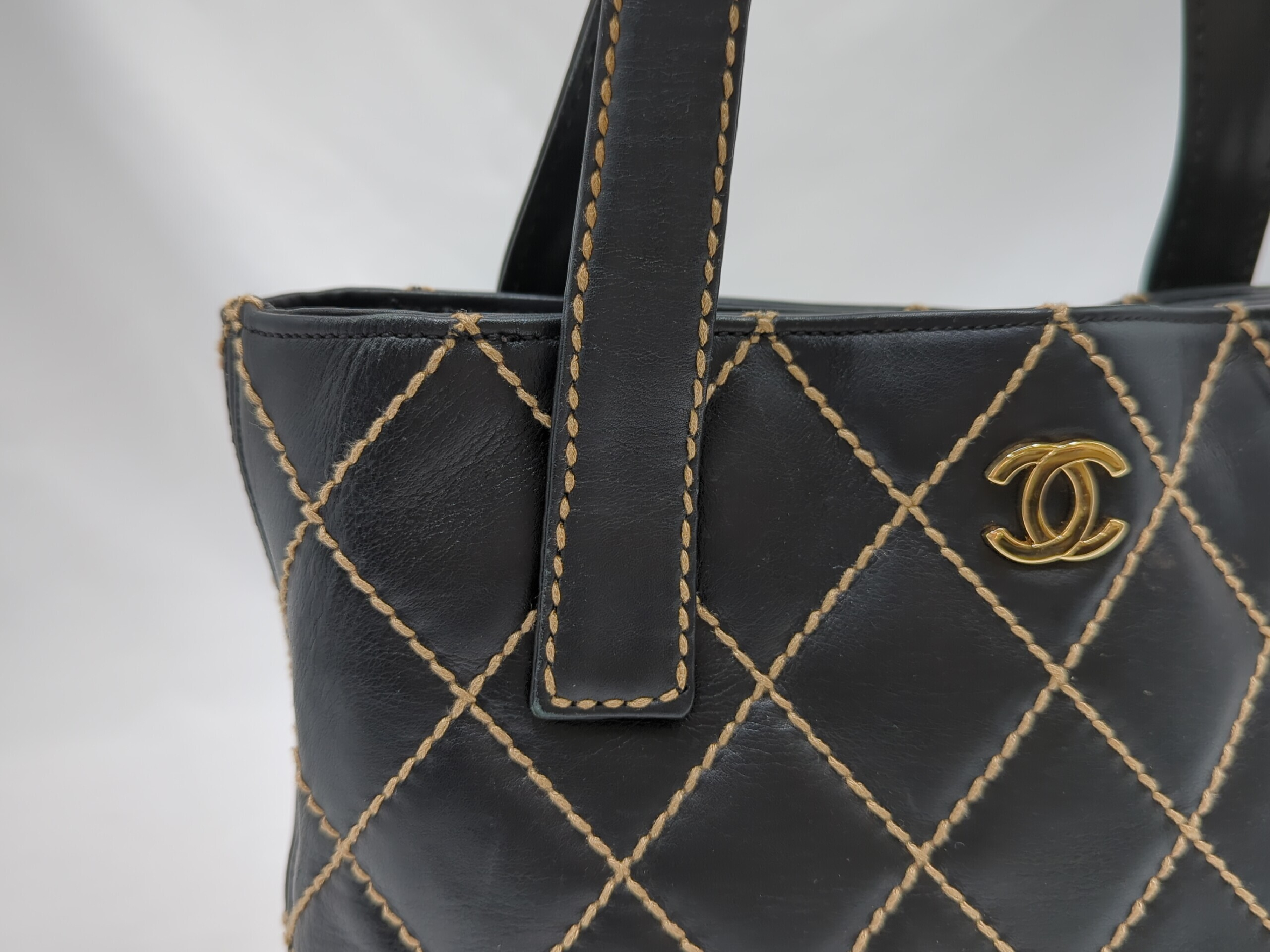 Wild Stitch Tote, Black, Series 7 Handbag — view 8
