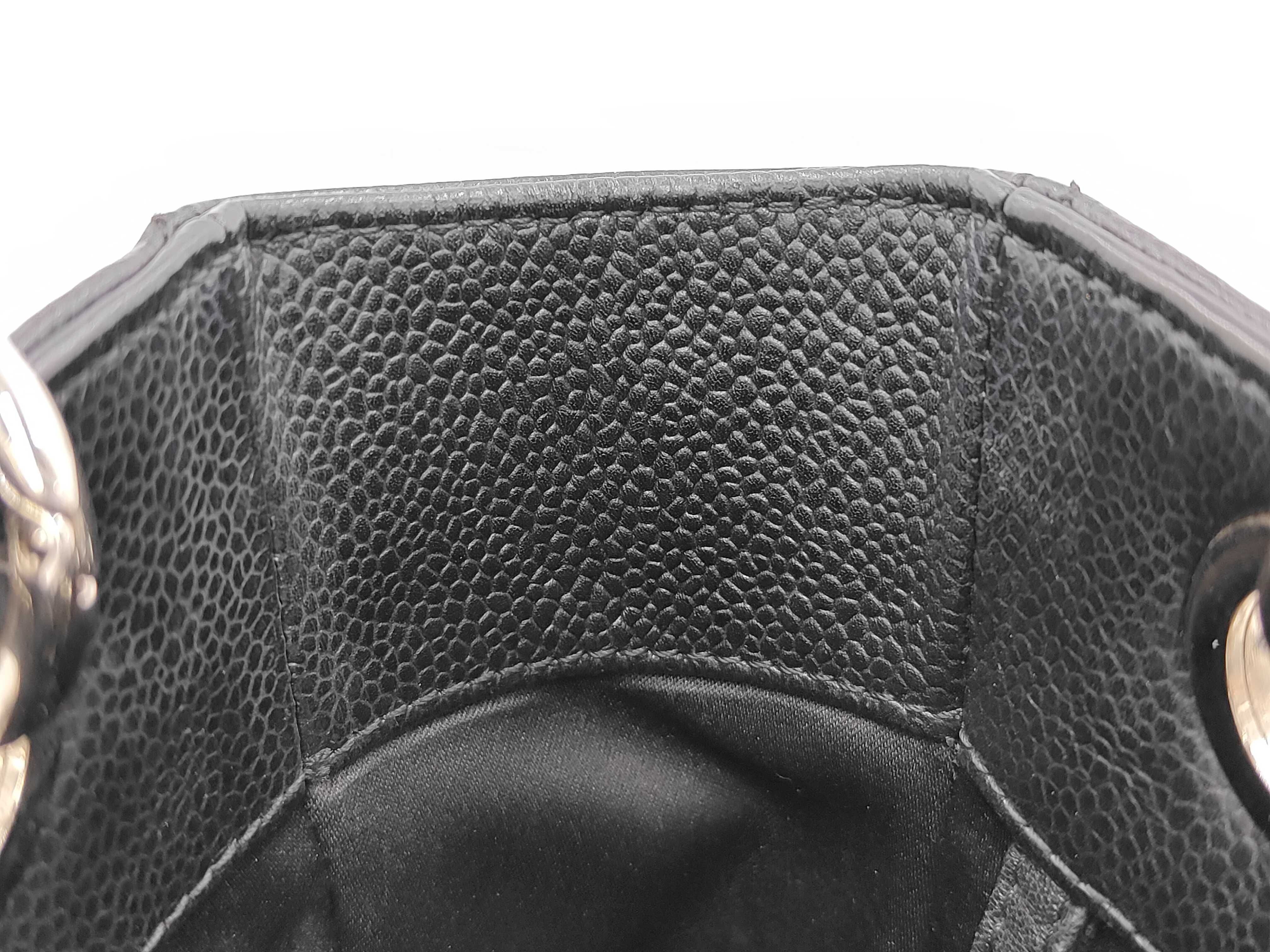 GST Small Caviar Skin Tote Bag (Serial No. 18) — view 9