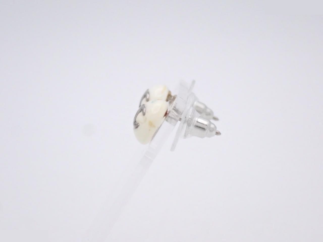 Earrings (with comments) — view 3