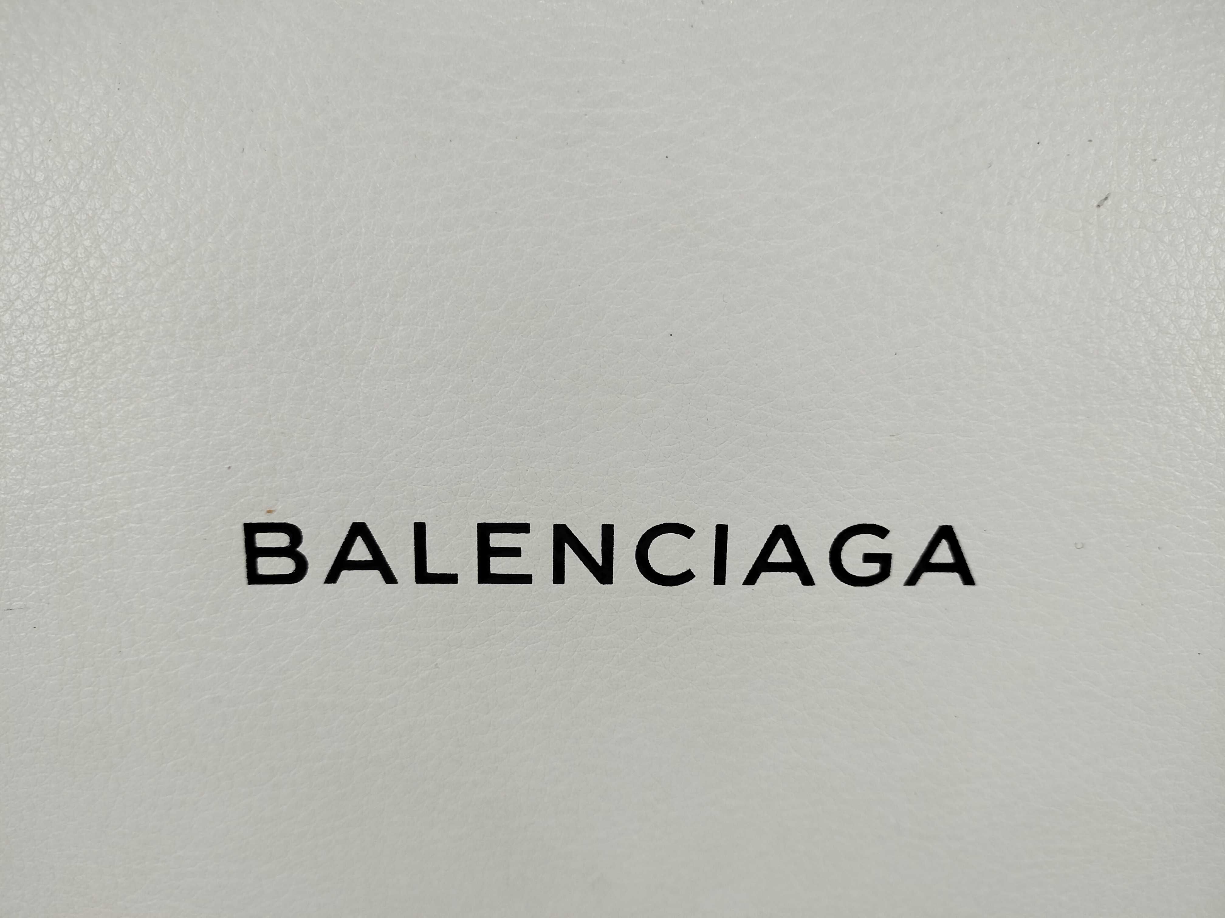 Shopping Clip M Leather Clutch Bag White 485110 Pouch — view 2