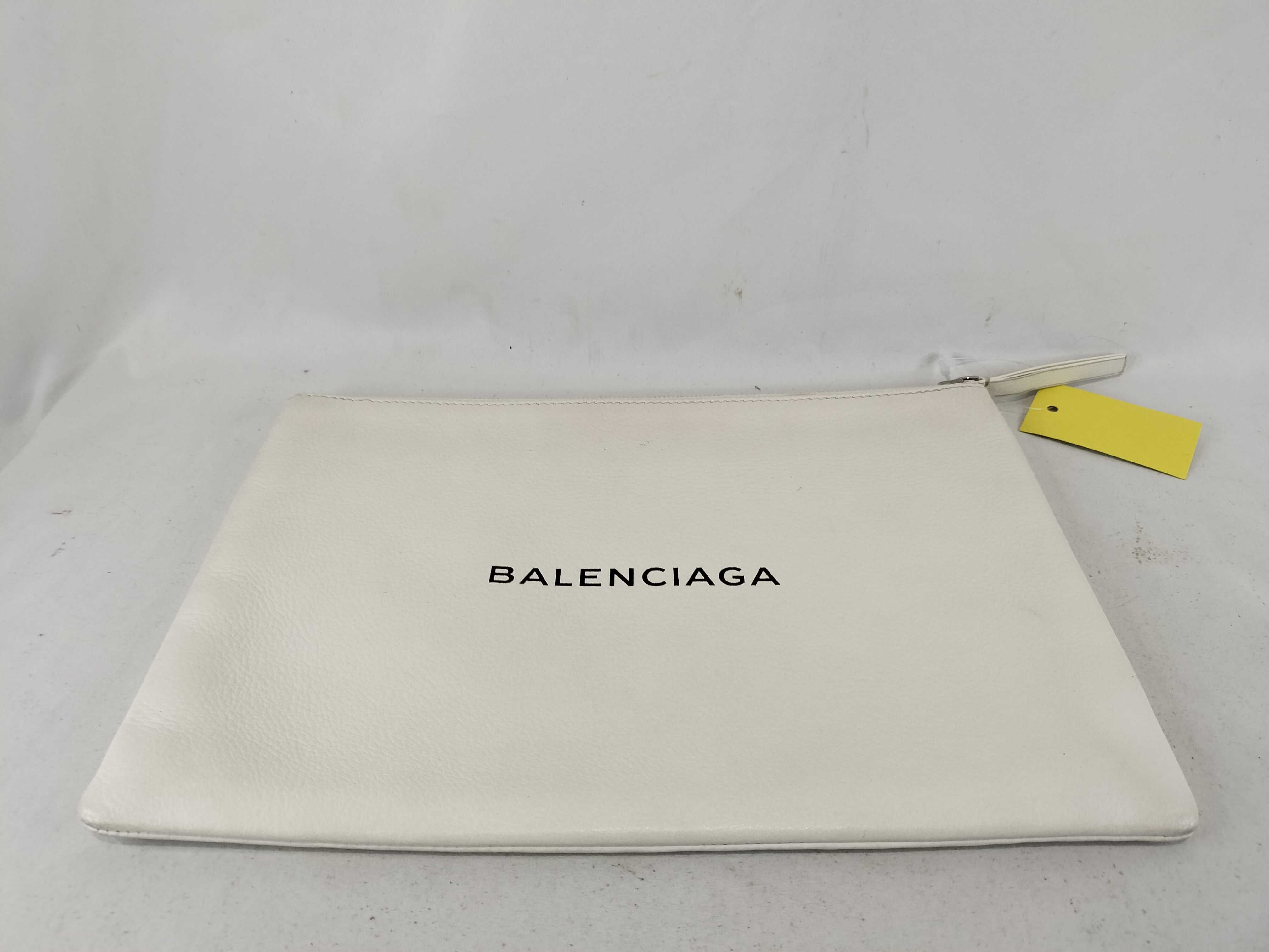 Shopping Clip M Leather Clutch Bag White 485110 Pouch — view 5