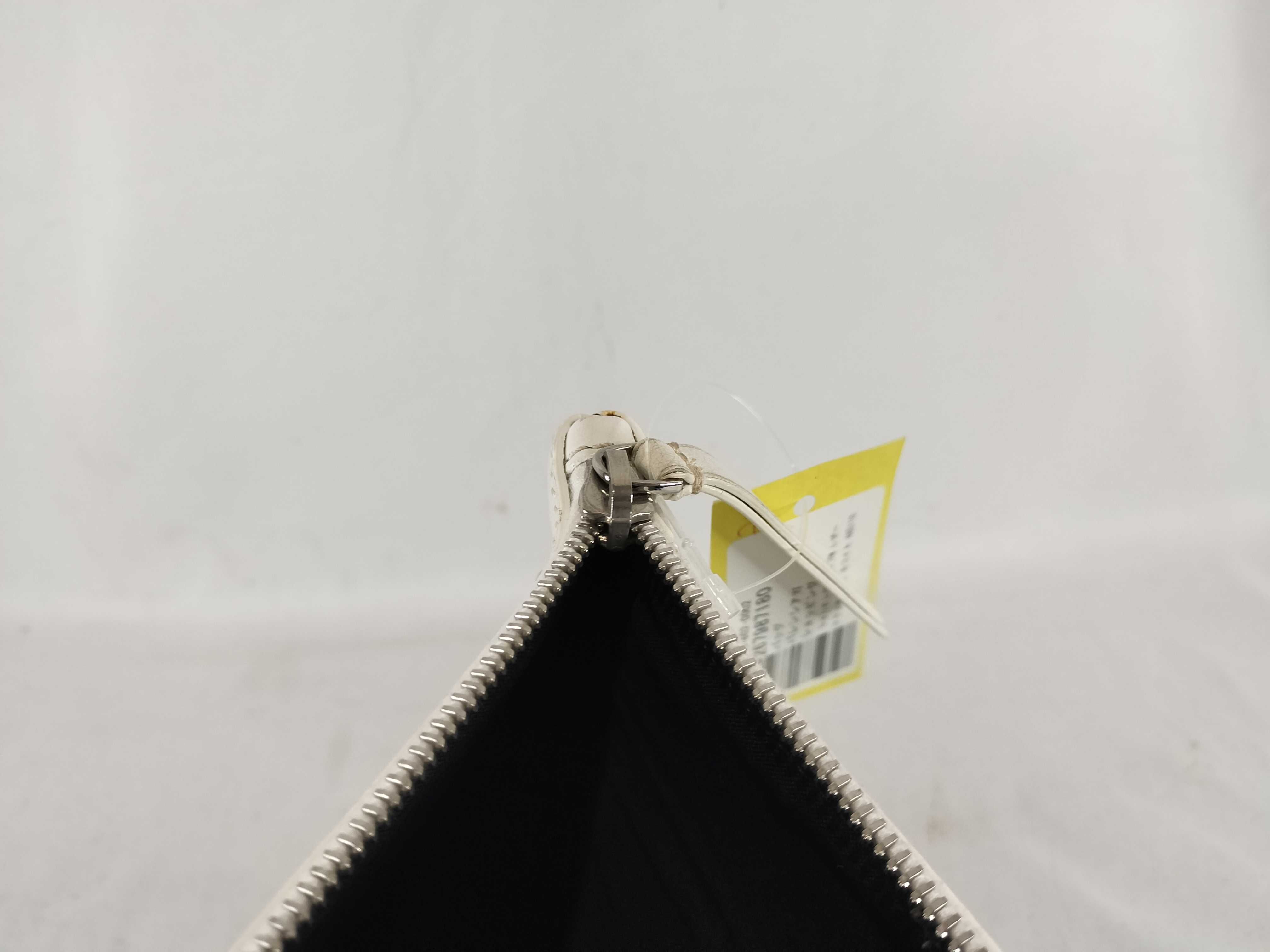 Shopping Clip M Leather Clutch Bag White 485110 Pouch — view 9