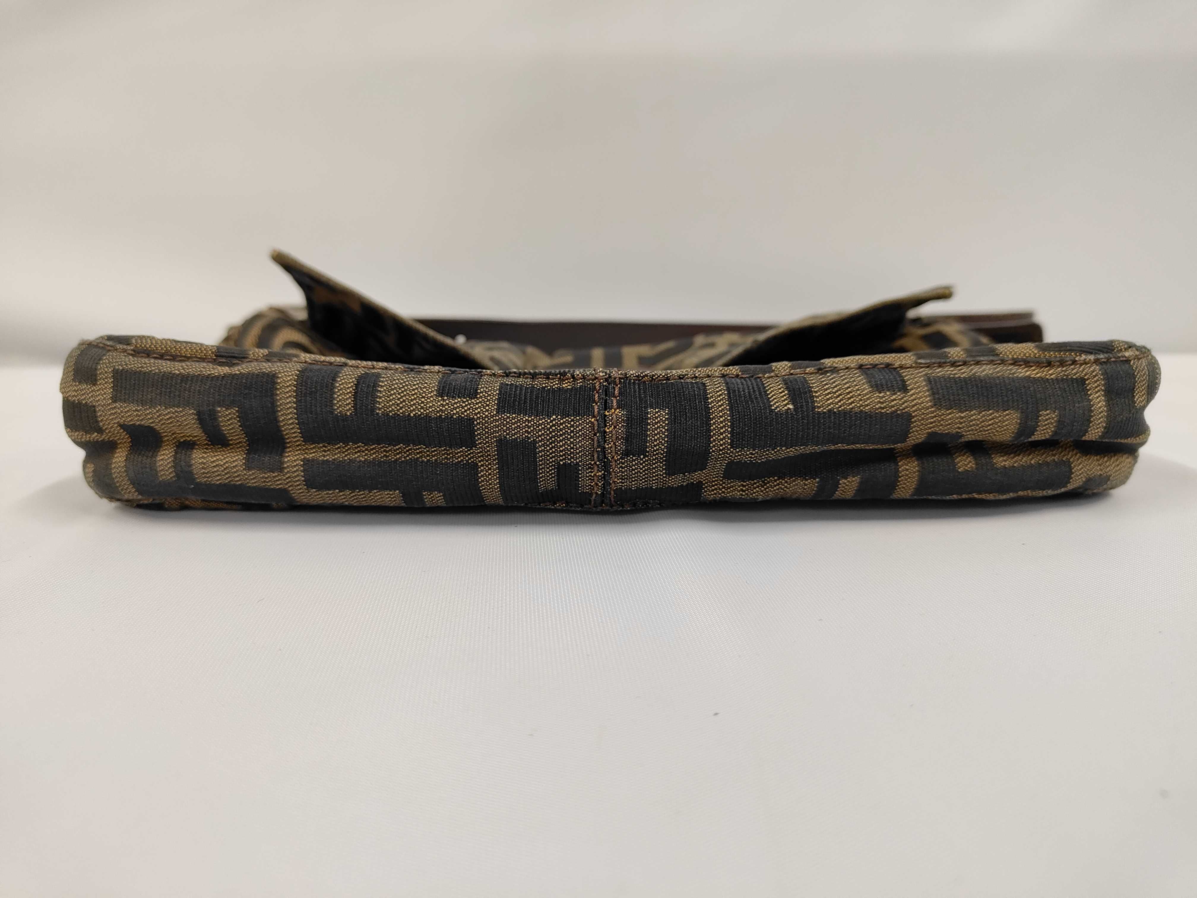 handbag — view 3