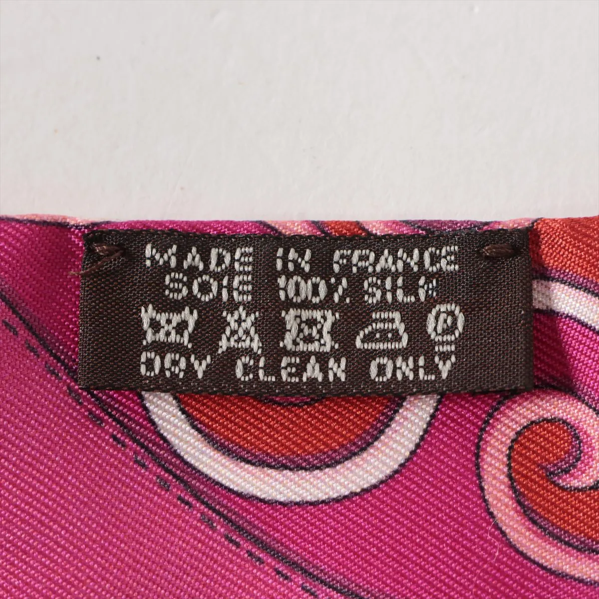 Twilly Festival des Amazones (Amazon Festival) scarf, silk, pink. Shows signs of wear, — view 3