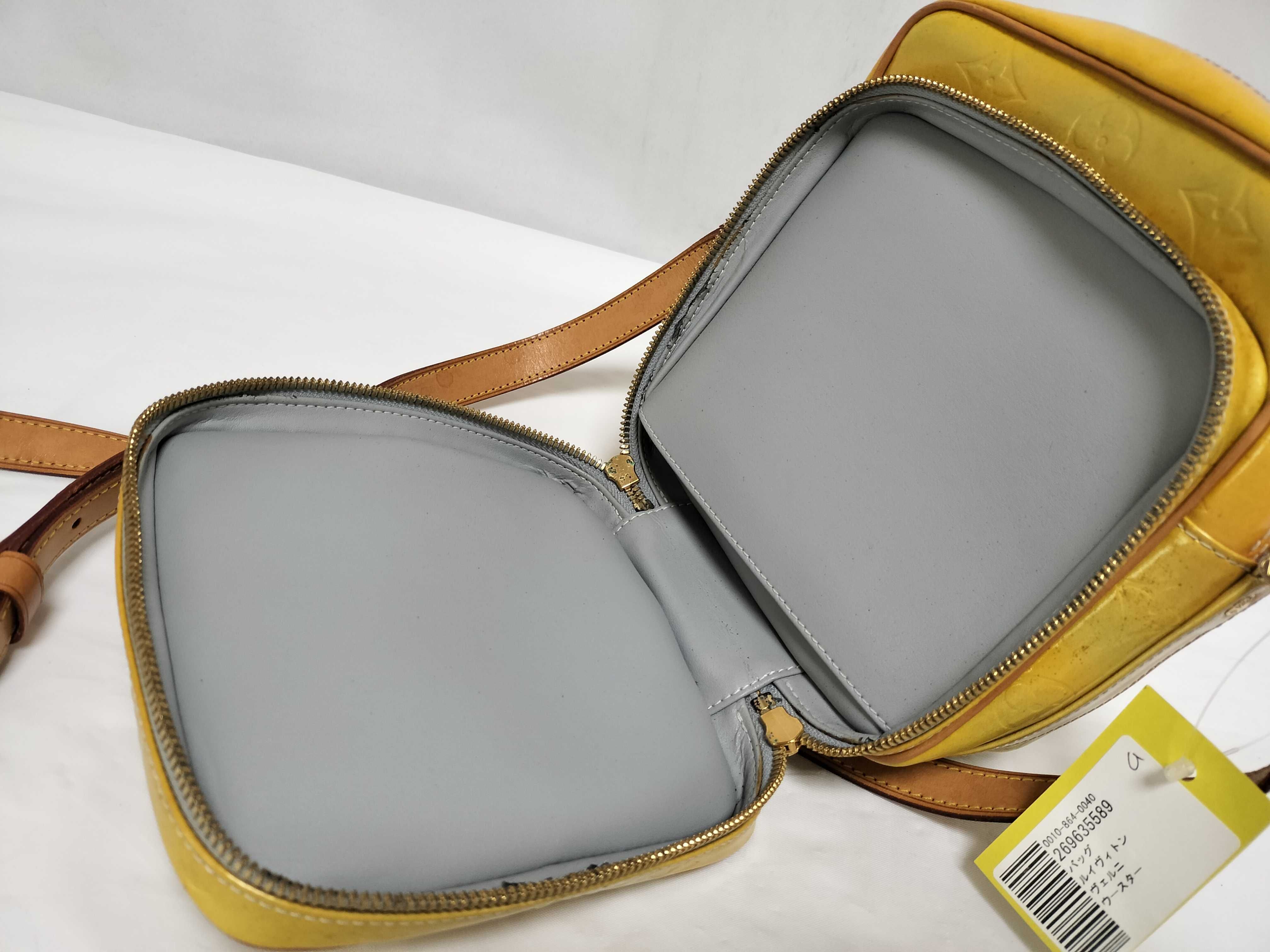 Vernis Worcester Shoulder Bag — view 11
