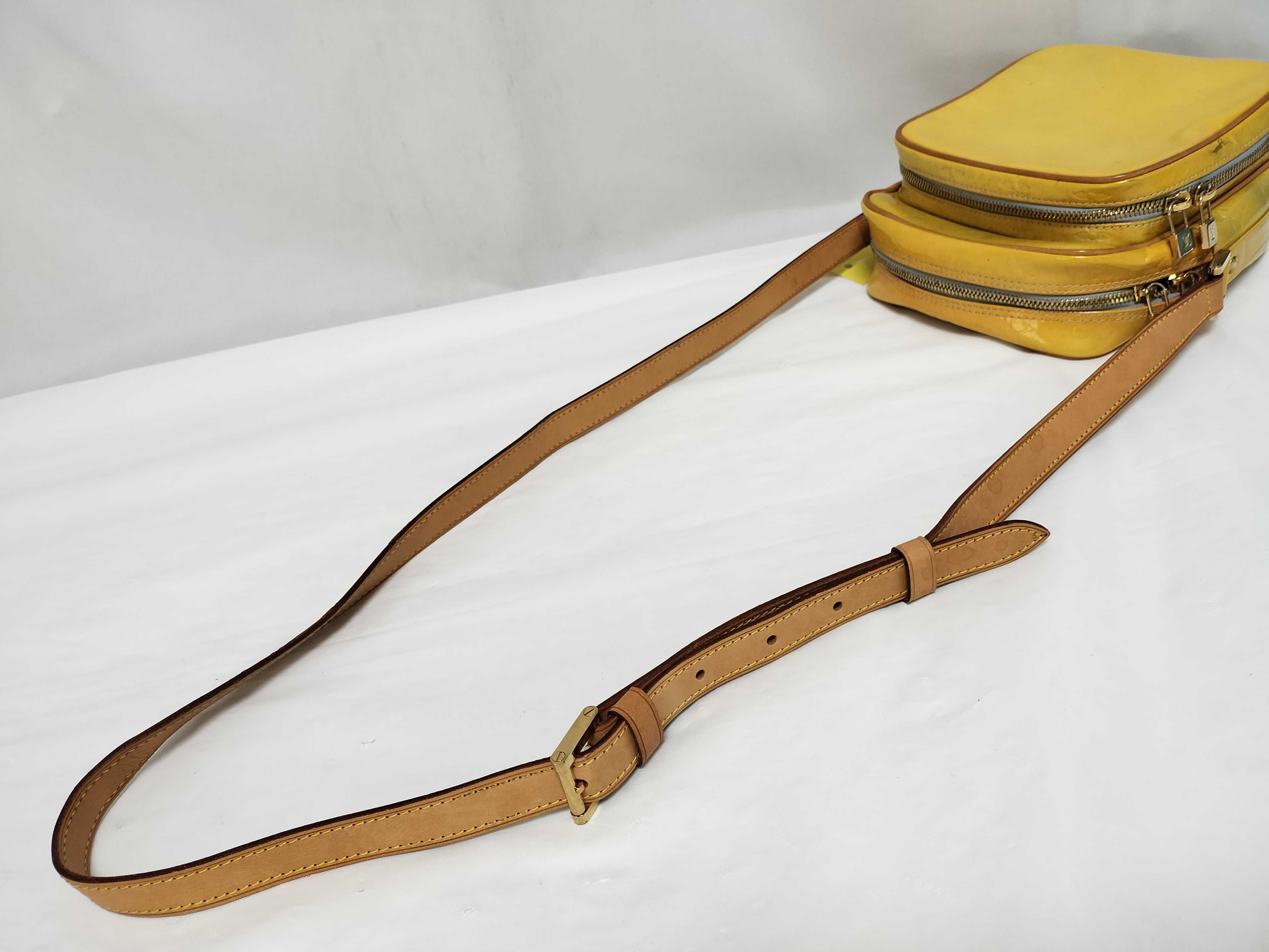 Vernis Worcester Shoulder Bag — view 3
