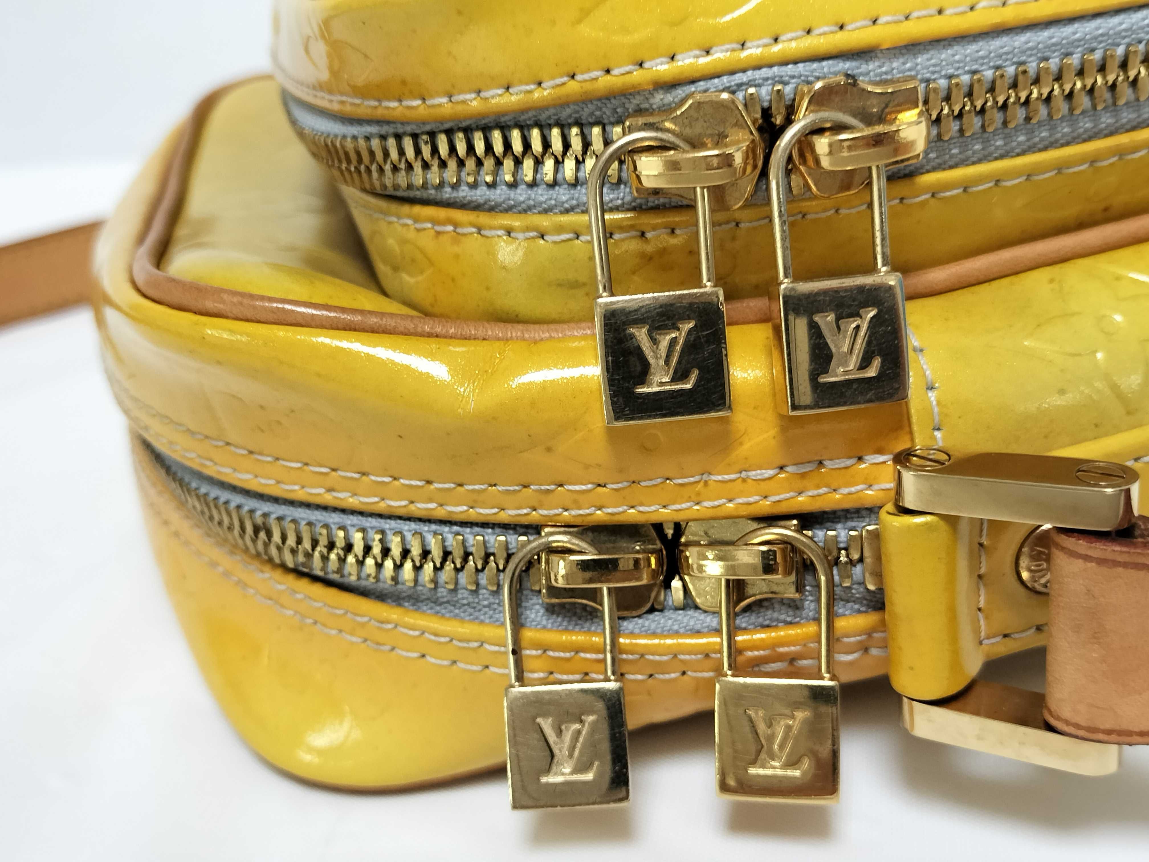 Vernis Worcester Shoulder Bag — view 6