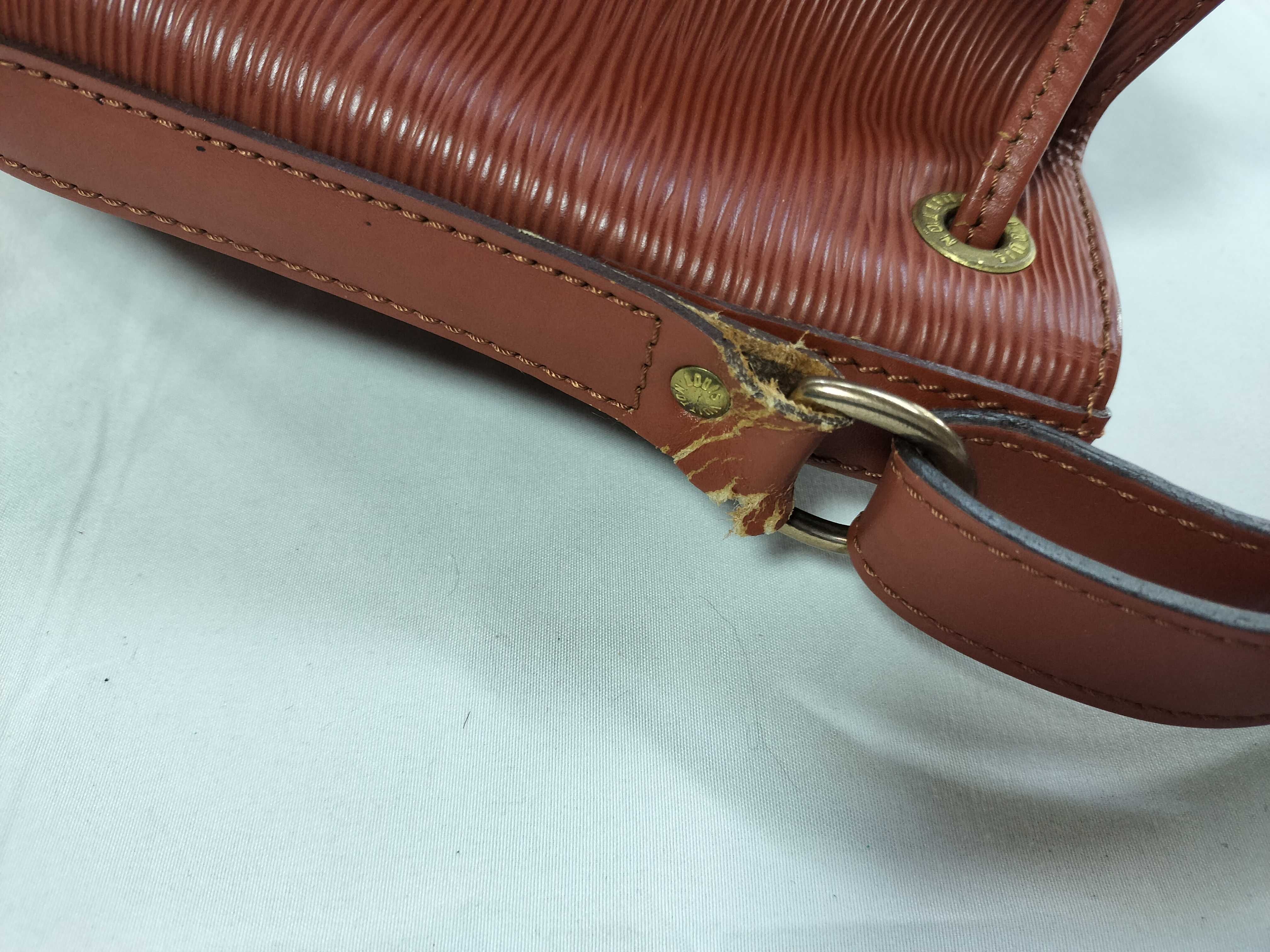 Epi Petit Noé Kenya Brown Shoulder Bag — view 5
