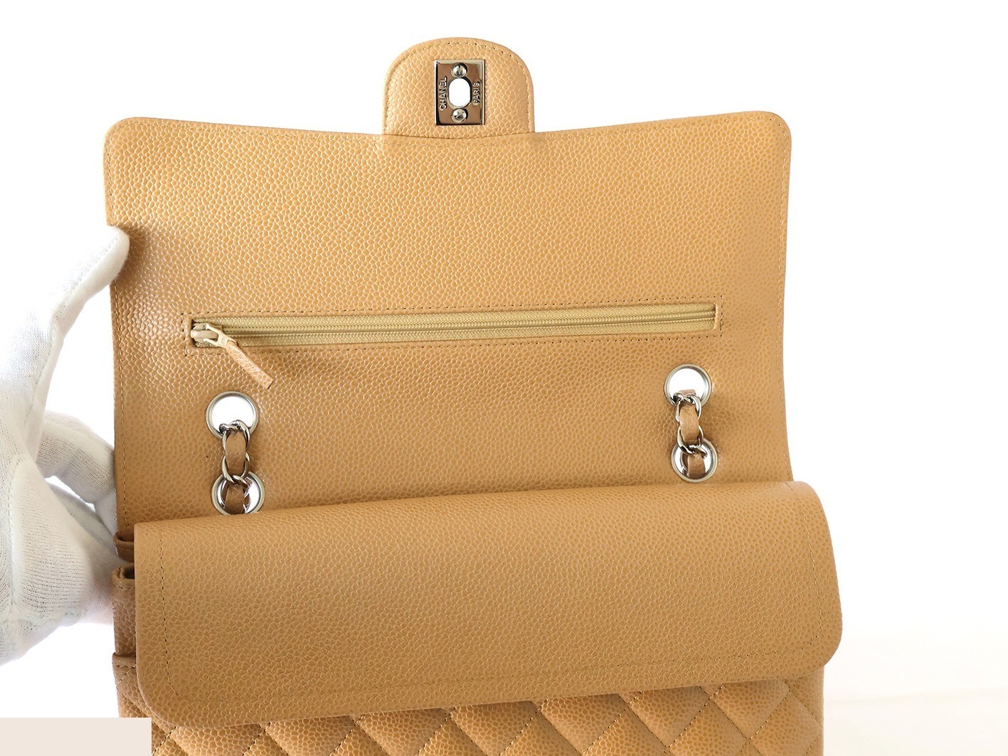 Caviar leather Matelassé 25 Double flap Double chain shoulder bag, beige — view 10