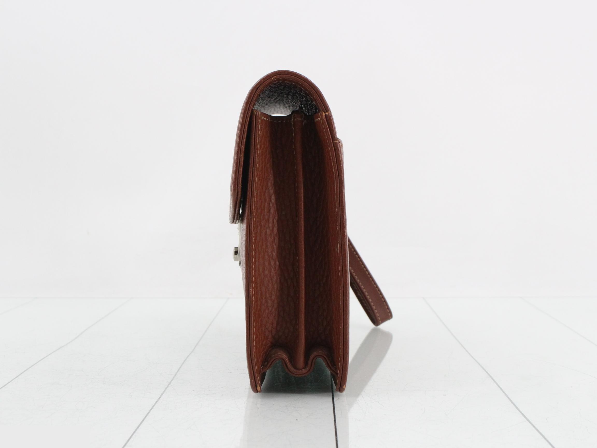 clutch bag — view 3