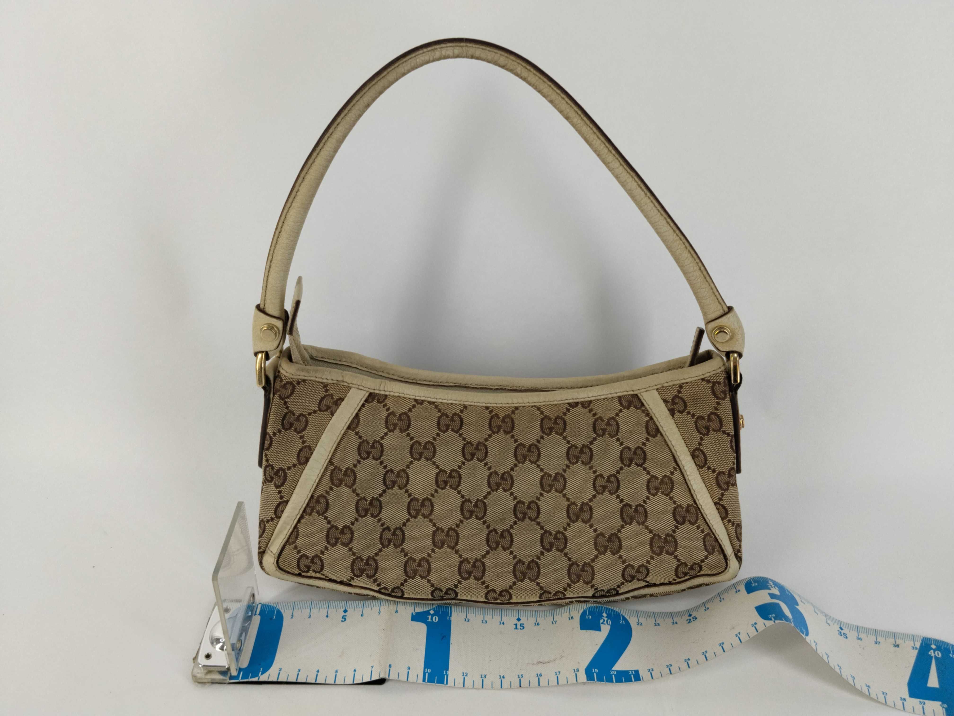GG Canvas Shoulder Bag — view 2