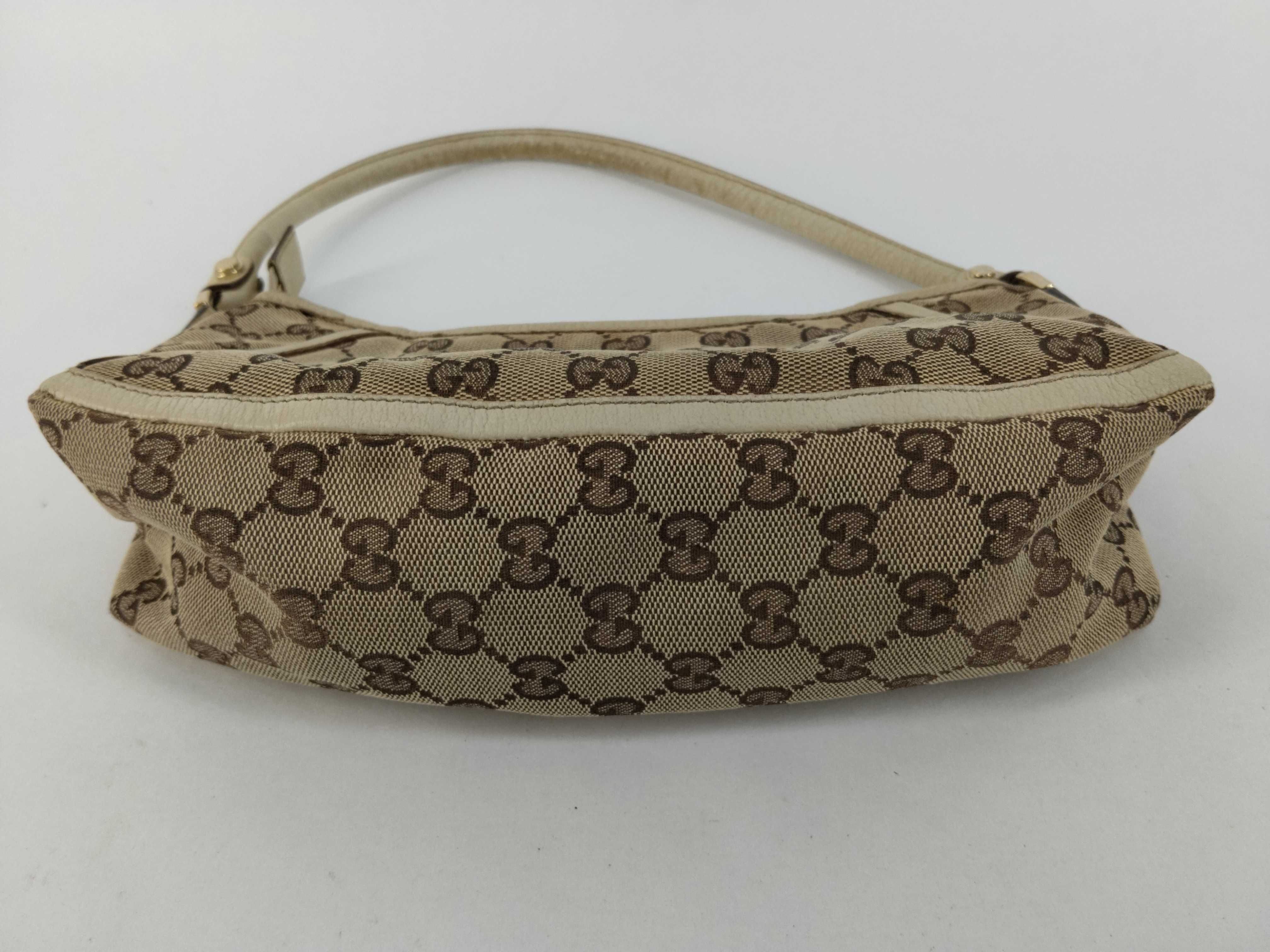 GG Canvas Shoulder Bag — view 7