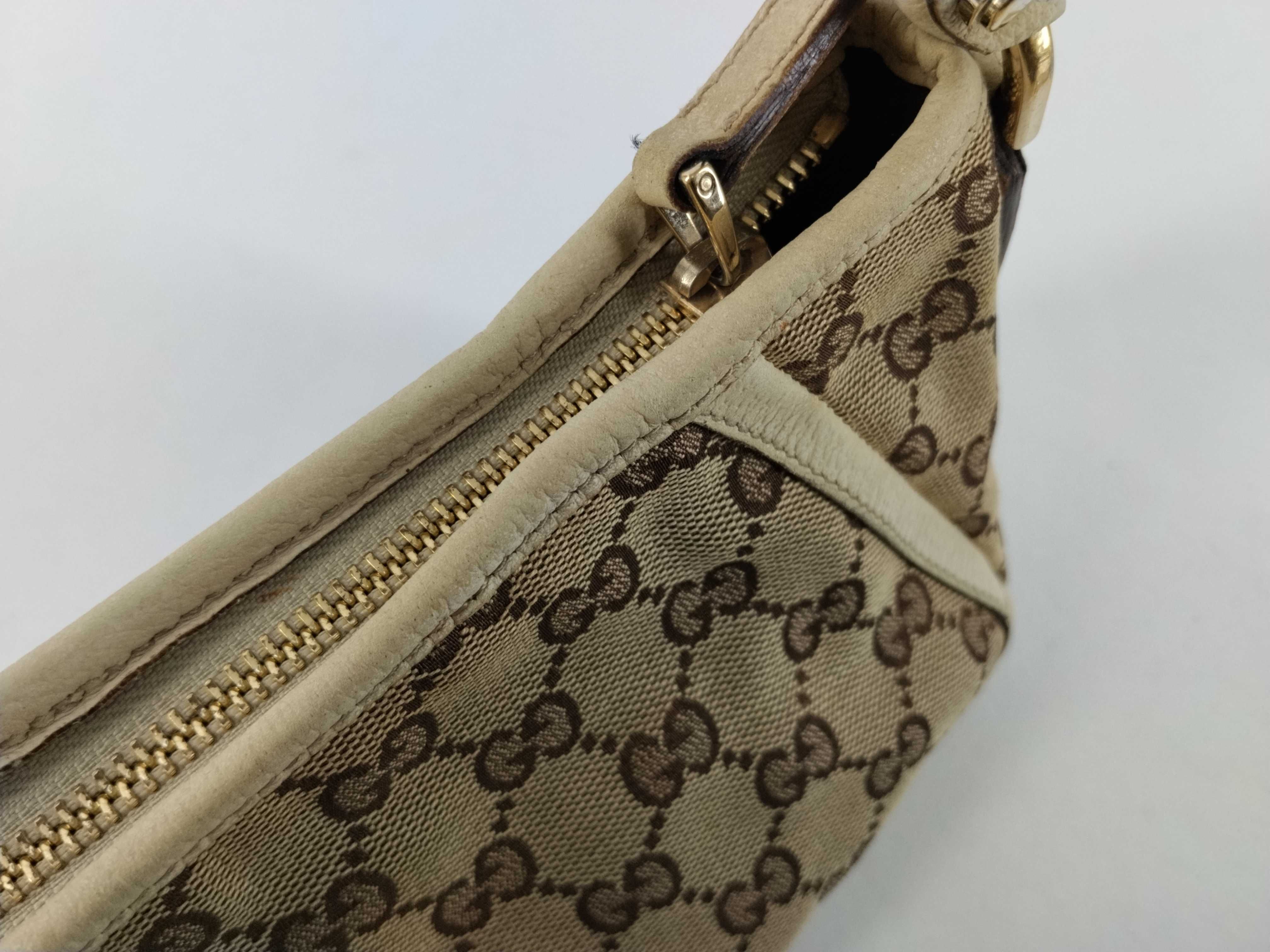 GG Canvas Shoulder Bag — view 8