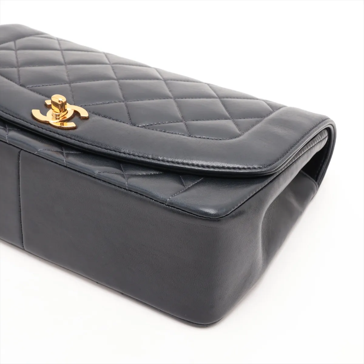 Matelassé Lambskin Single Flap Single Chain Bag, Diana Flap, Navy, Gold Hardware, 5732871 (Serial Number 5) — view 3
