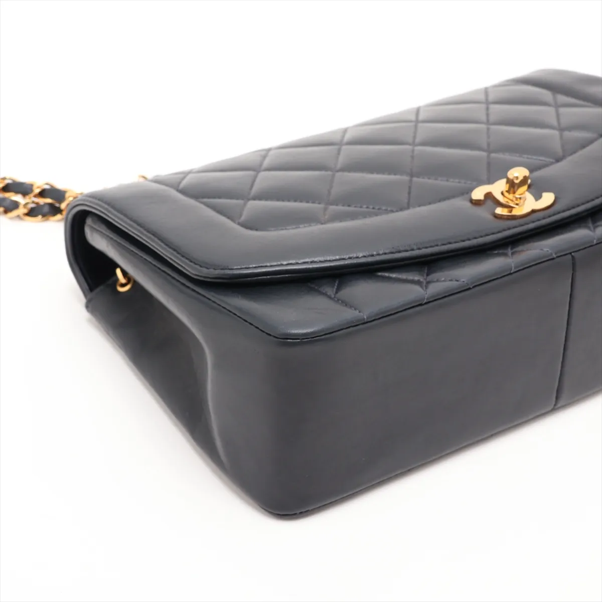 Matelassé Lambskin Single Flap Single Chain Bag, Diana Flap, Navy, Gold Hardware, 5732871 (Serial Number 5) — view 4