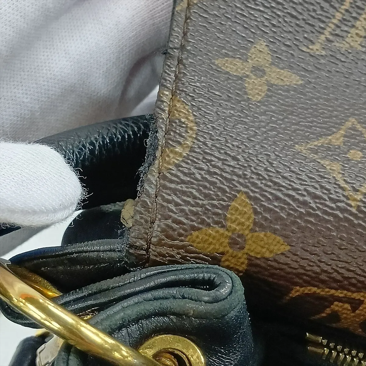Monogram x Leather Double V M54439 TR3197 Brown x Black, No Zipper Pull, RFID Activated — view 15