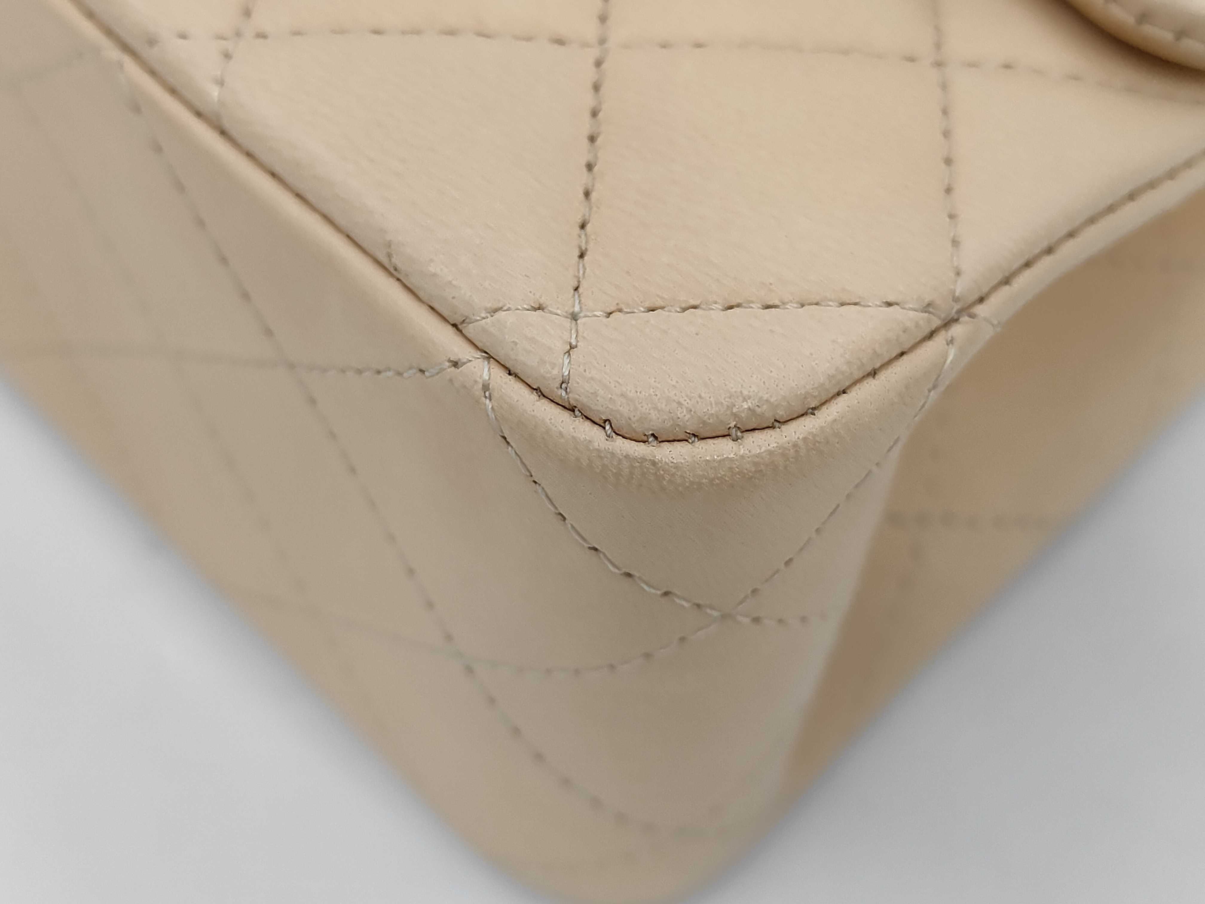 W-Flap 25 Chain Shoulder Bag, Matelassé Lambskin, Beige, SS Shoulder Bag — view 3