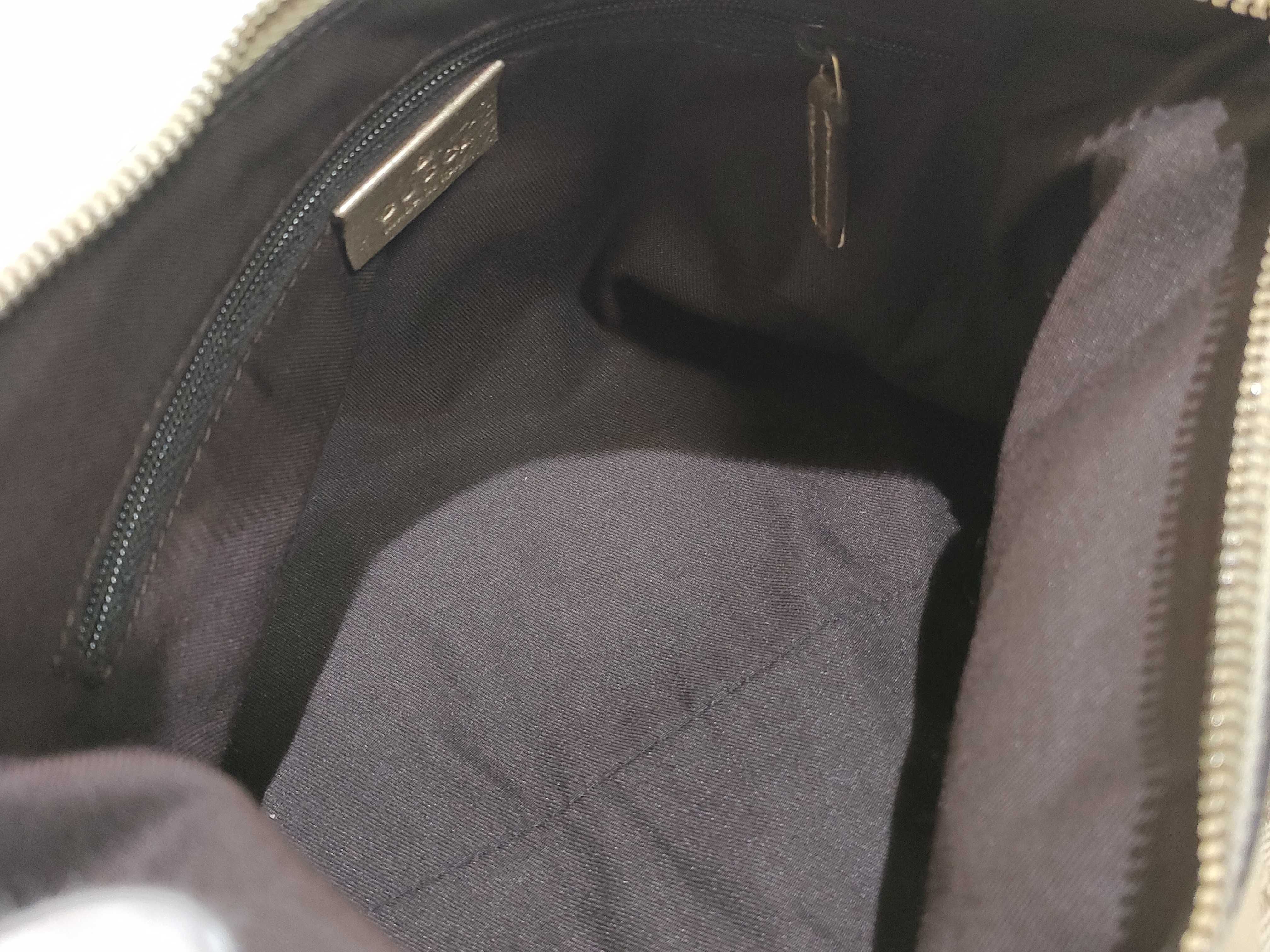 GG Canvas Handbag — view 9