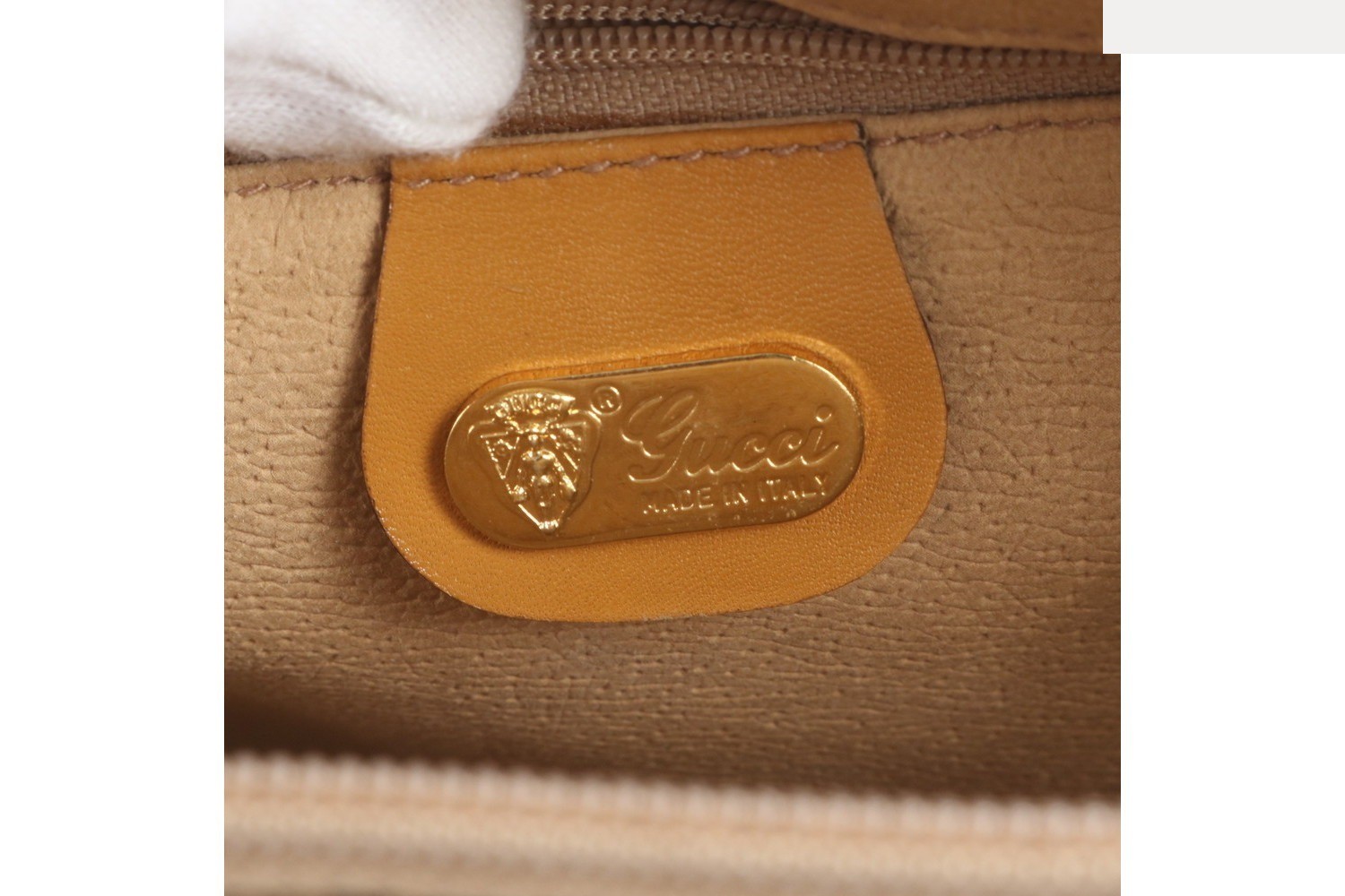GG Supreme Leather Second Bag Clutch — view 7