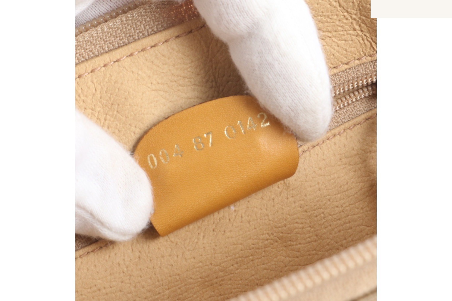 GG Supreme Leather Second Bag Clutch — view 8
