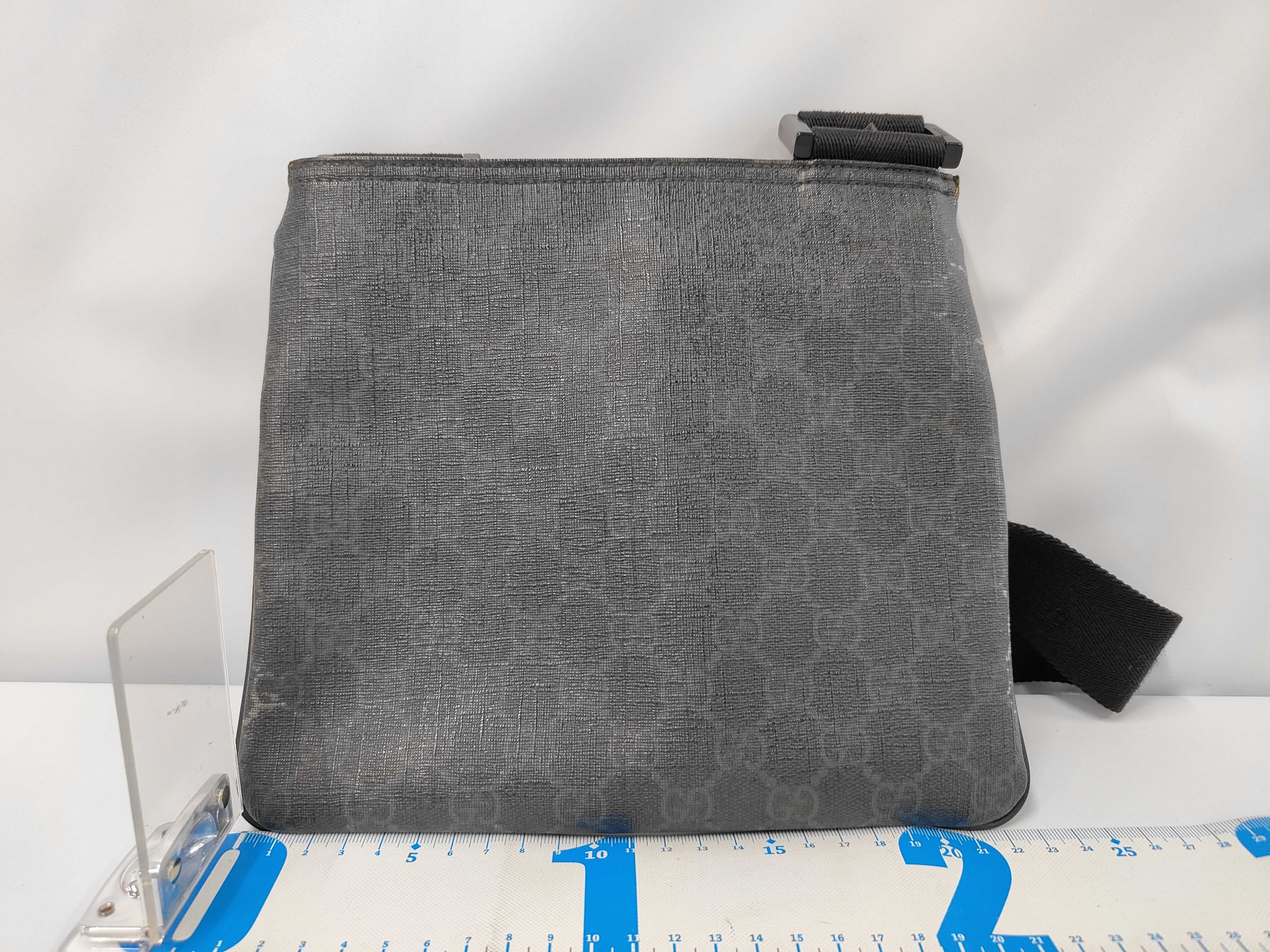 GG Supreme 162904 Shoulder Bag — view 2