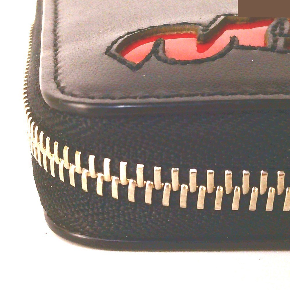Other lines: Bags and Wallets — view 11