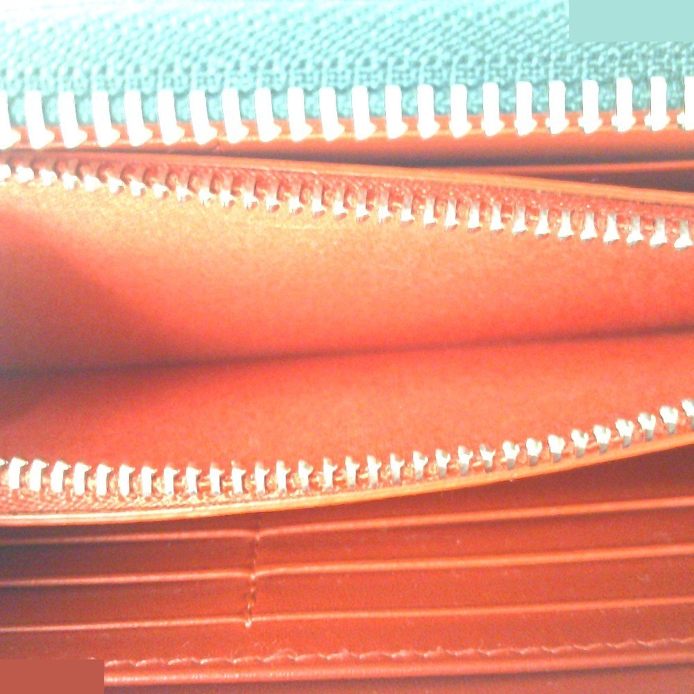 Other lines: Bags and Wallets — view 7