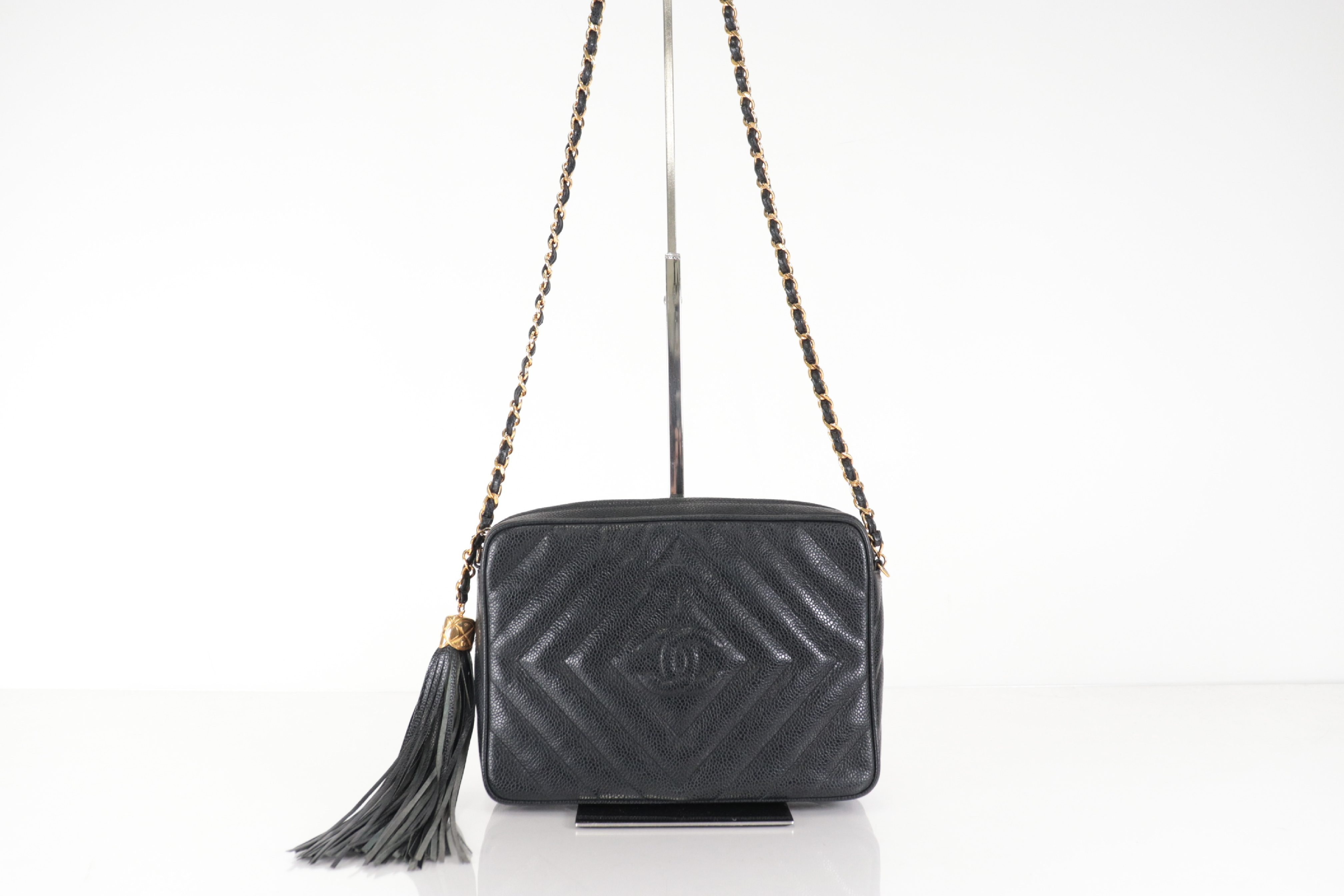 Diamond Stitch Caviar Fringe Chain Shoulder Bag (Series 2) — view 2
