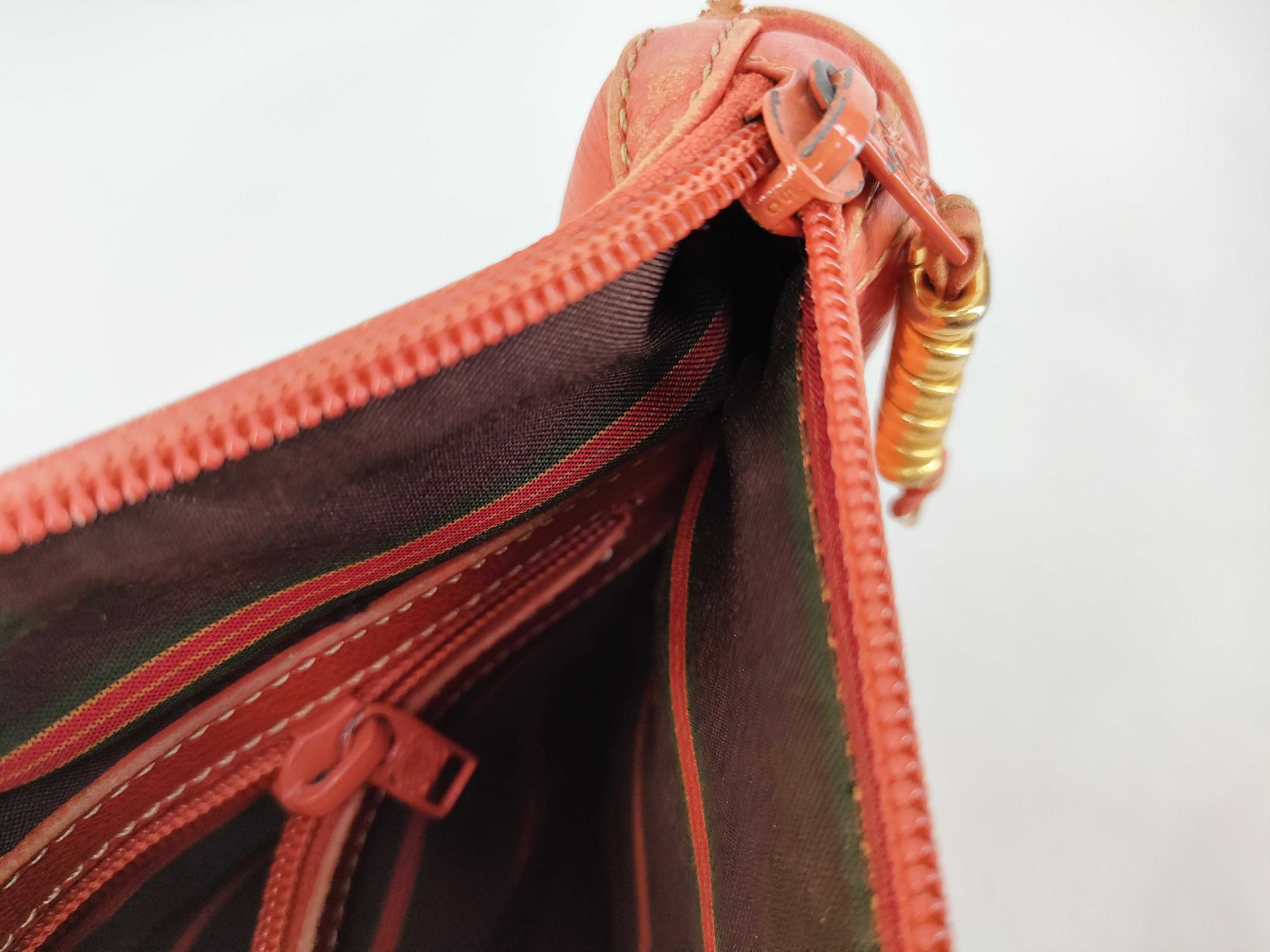 Velázquez Handbag, Clutch Bag with Twist Clasp — view 12